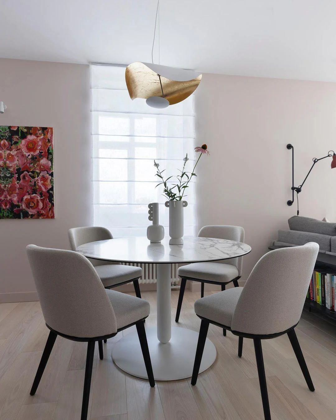 Lustra Pendant Lamp Black Gold Curved Shade - Image 34