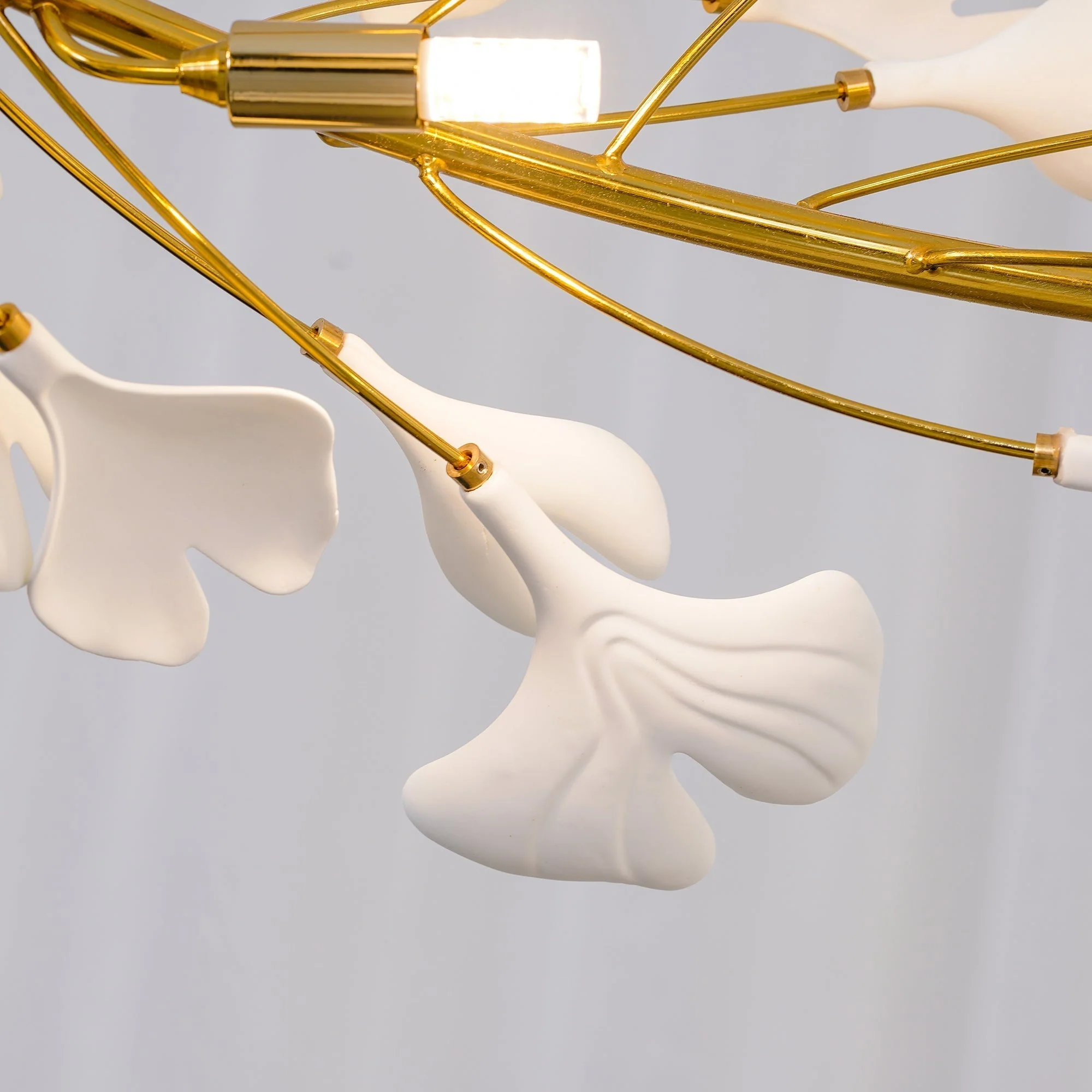 Lustra Pendant Lamp Gingko Porcelain Leaves Gold - Image 34