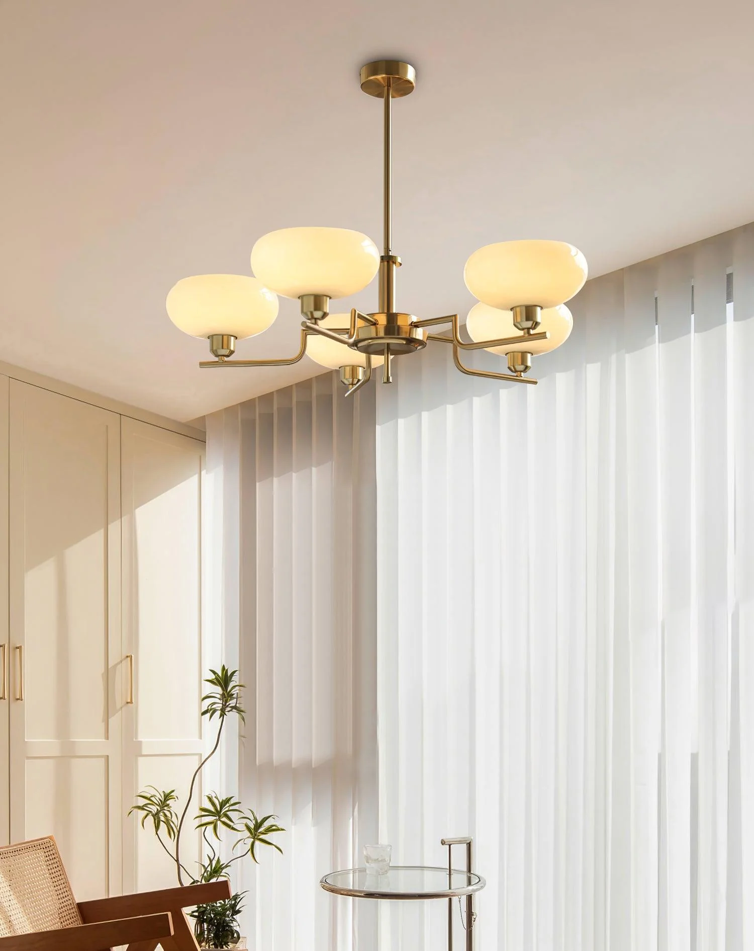 Lustra Pendant Lamp Glass Globe Brass Frame - Image 16