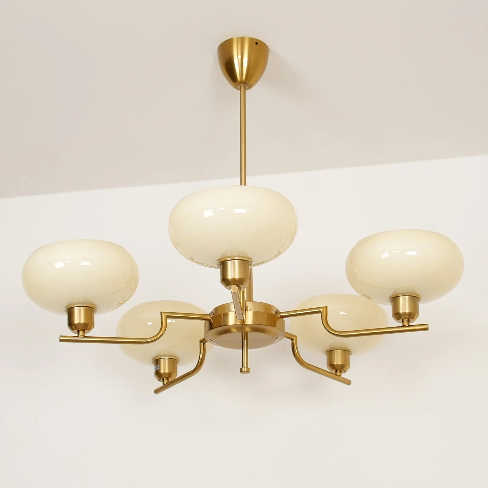 Lustra Pendant Lamp Glass Globe Brass Frame - Image 32