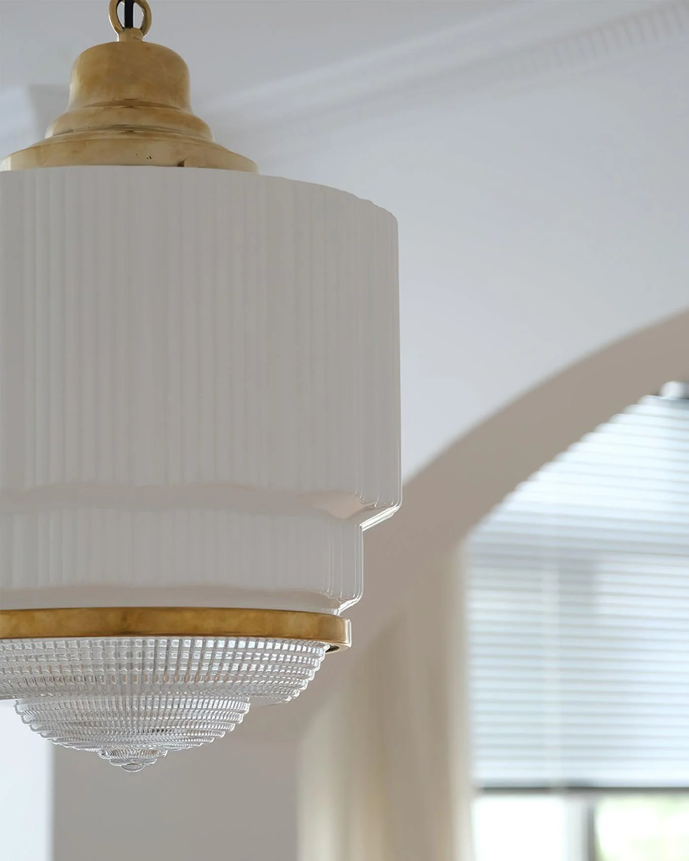 Lustra Pendant Light Brass Glass Ribbed - Image 9