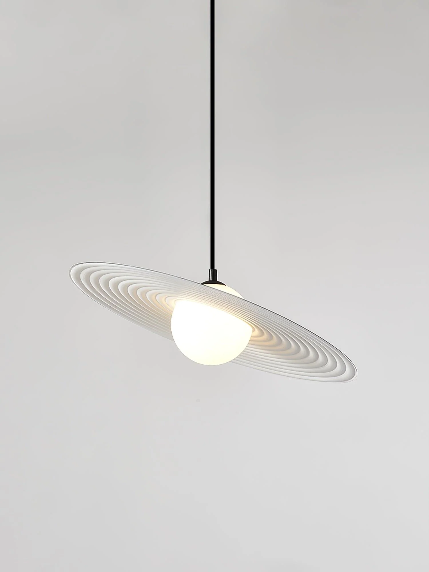 Lustra Pendant Light PE LED Plate White and Black - Image 7