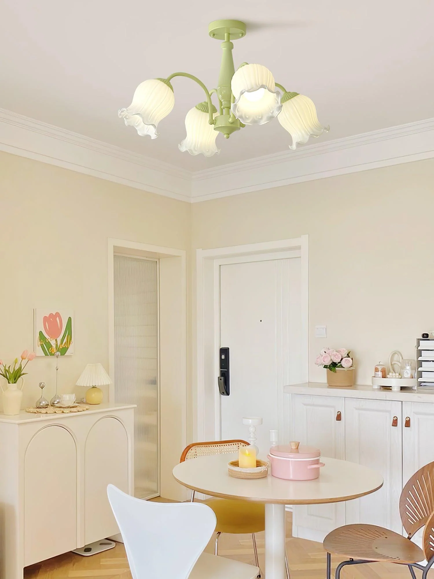 Lustra Trumpet Chandelier Floral Pastel Glass Petals - Image 6