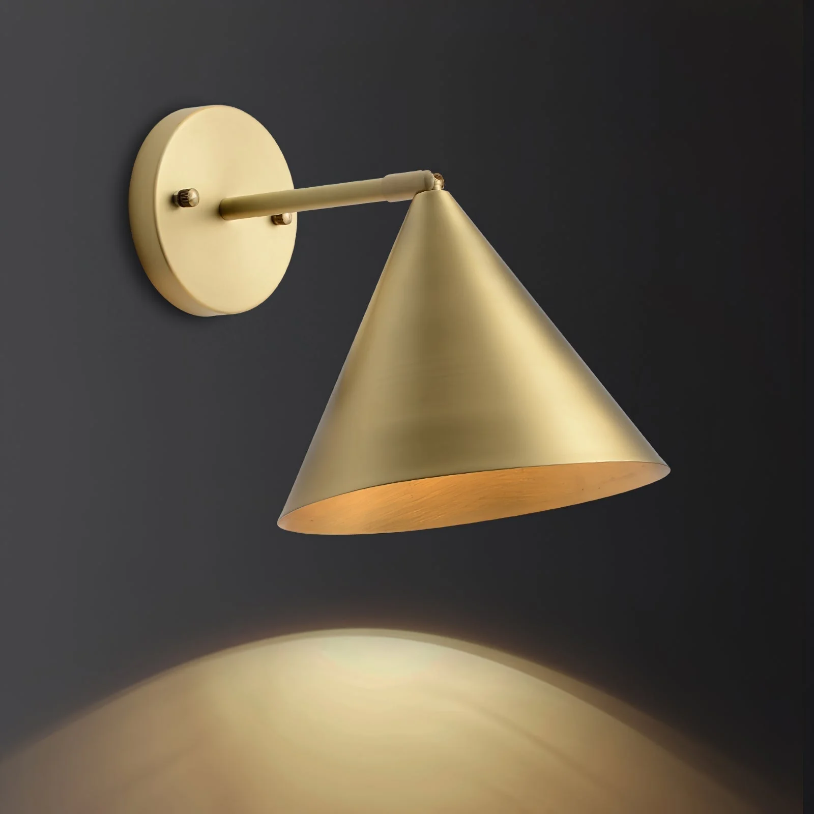 Lustra Wall Lamp Cone Brass Minimalist - Image 3