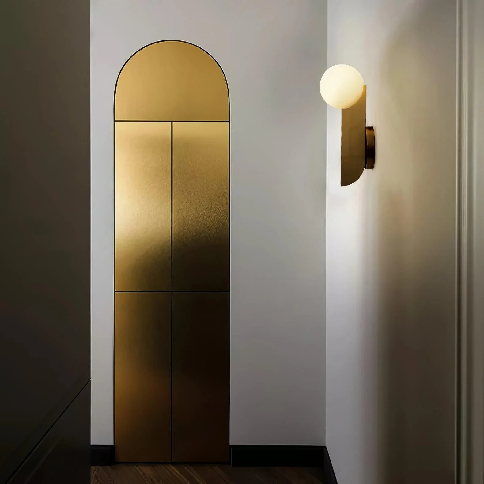 Lustra Wall Lamp Glass Globe Sculptural - Image 8
