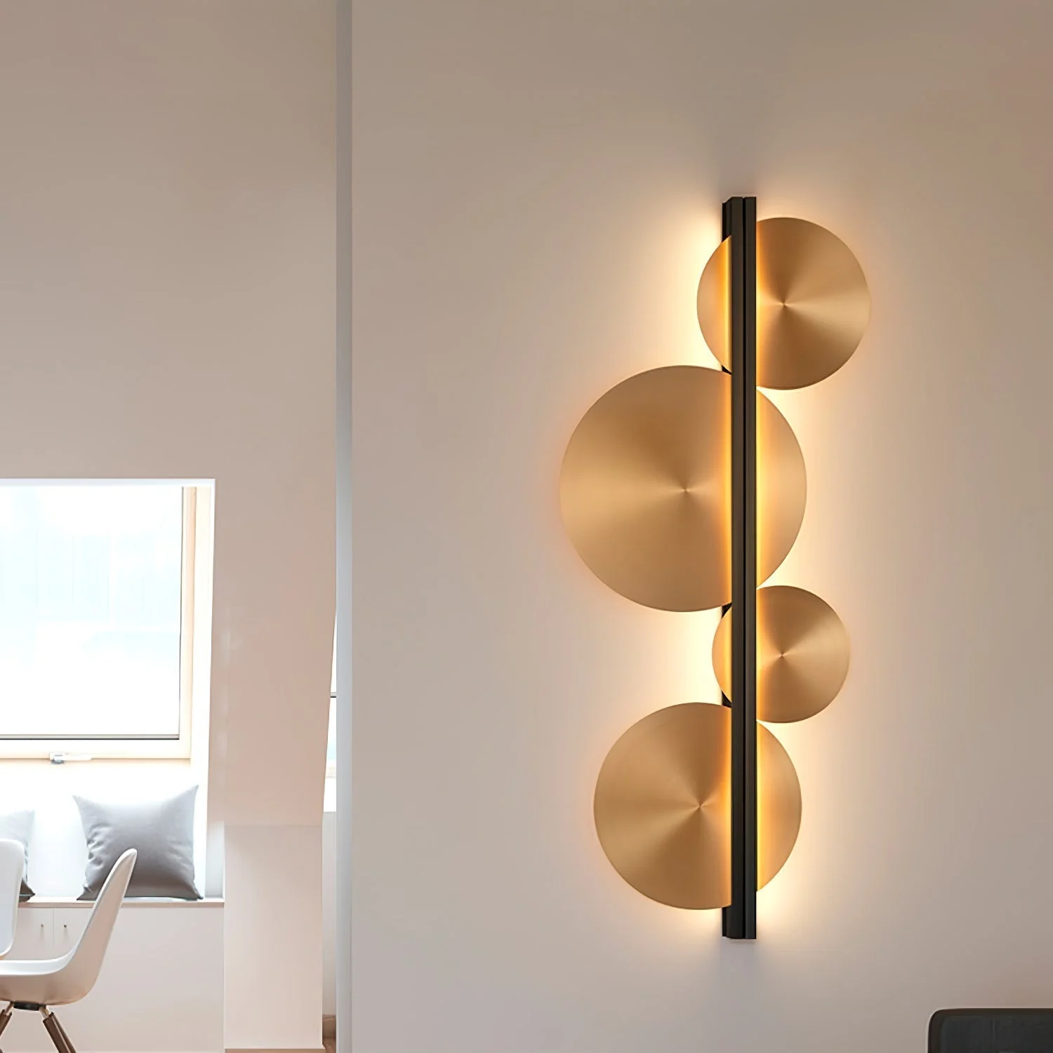 Lustra Wall Lamp Gold Circular Sculptural - Image 5