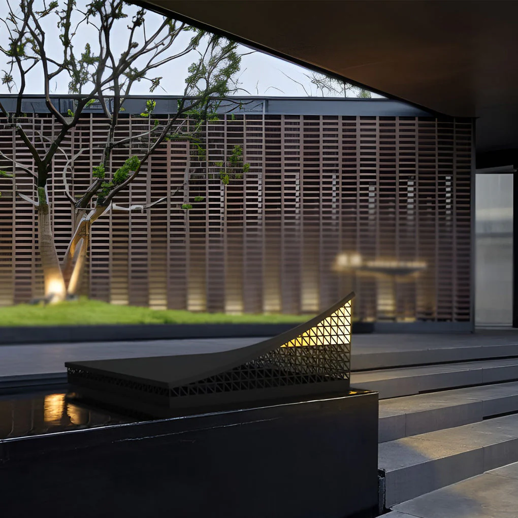 Lynn Industrial Elegant Garden Light - Image 21