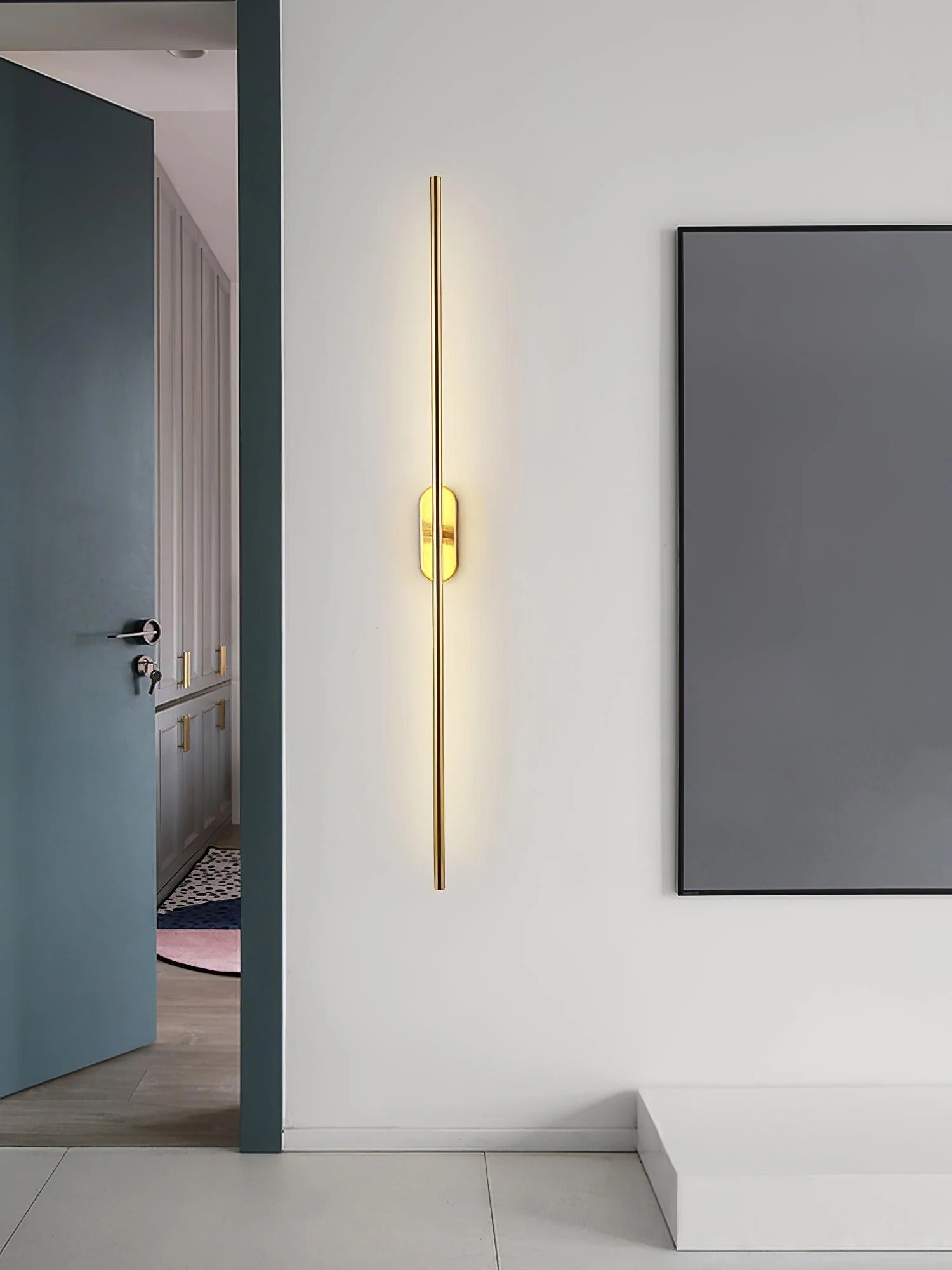 Marissa Stick Shaped Brass Sconce Wall lamp - Image 8