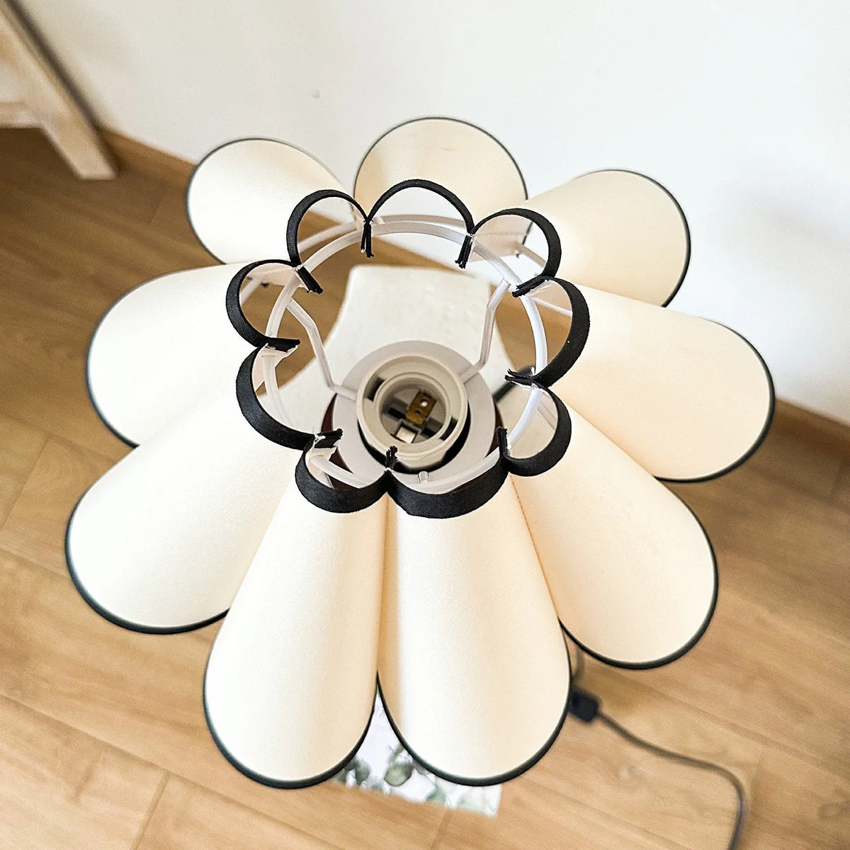 Martin Farmhouse Wood Fabric Table Lamp - Image 6