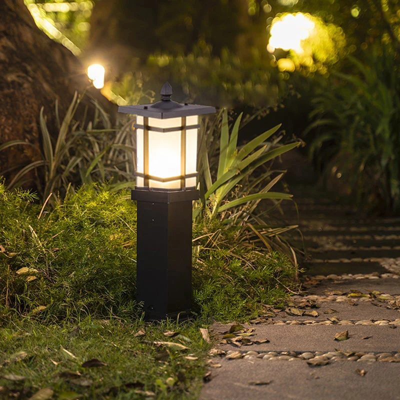 Maurice Elegant Vintage Retro Outdoor Pathway Lamp - Image 3