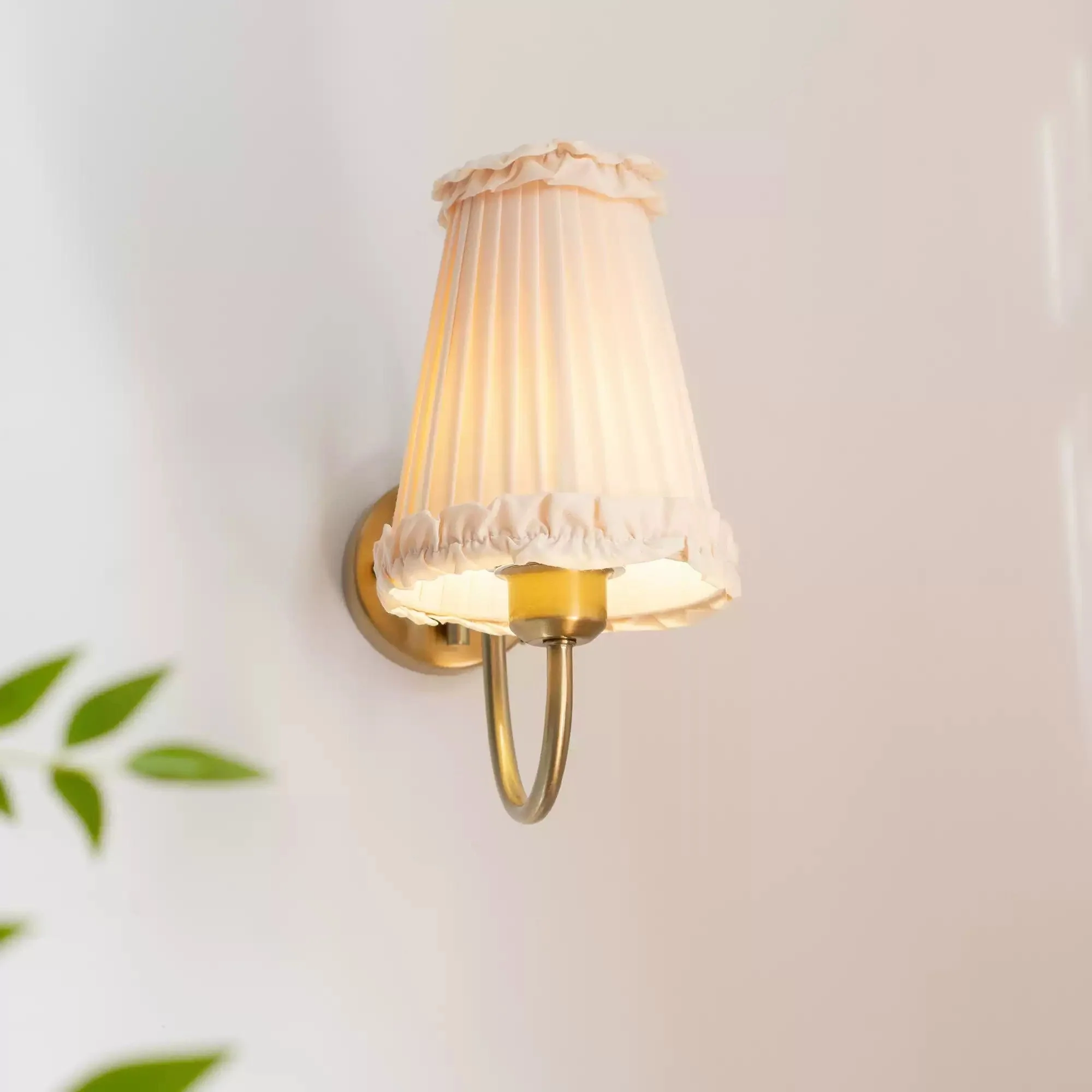 Mcveigh Contemporary Fabric Wall Lamp - Image 15