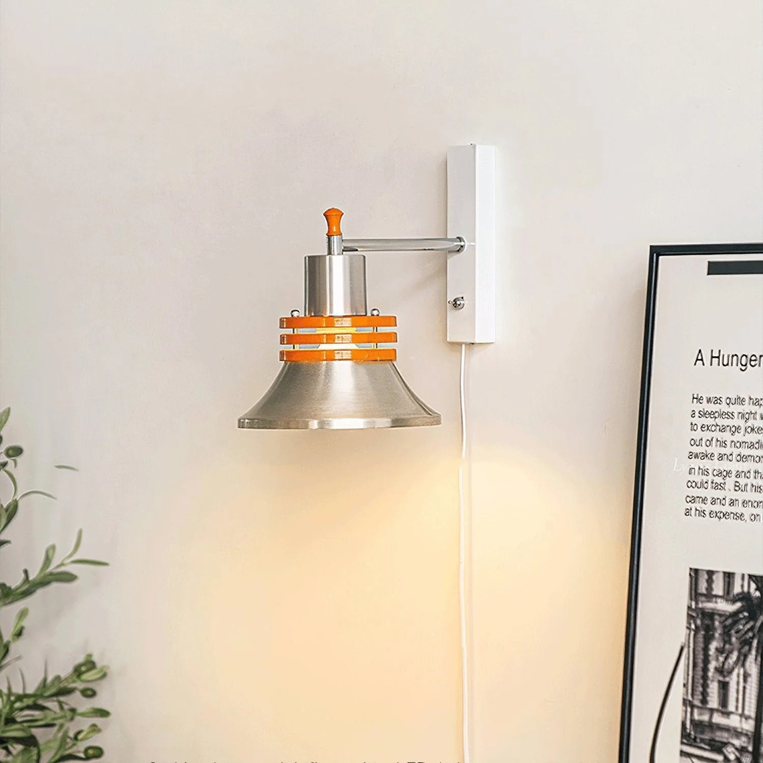 Mia Minimalist Wall Lamp - Image 2