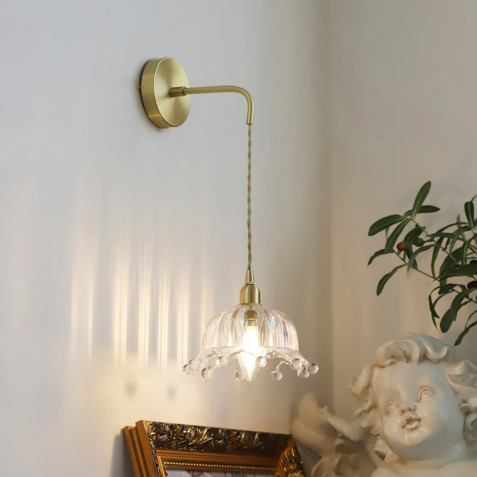 Modern Brass Wall Light - Image 10