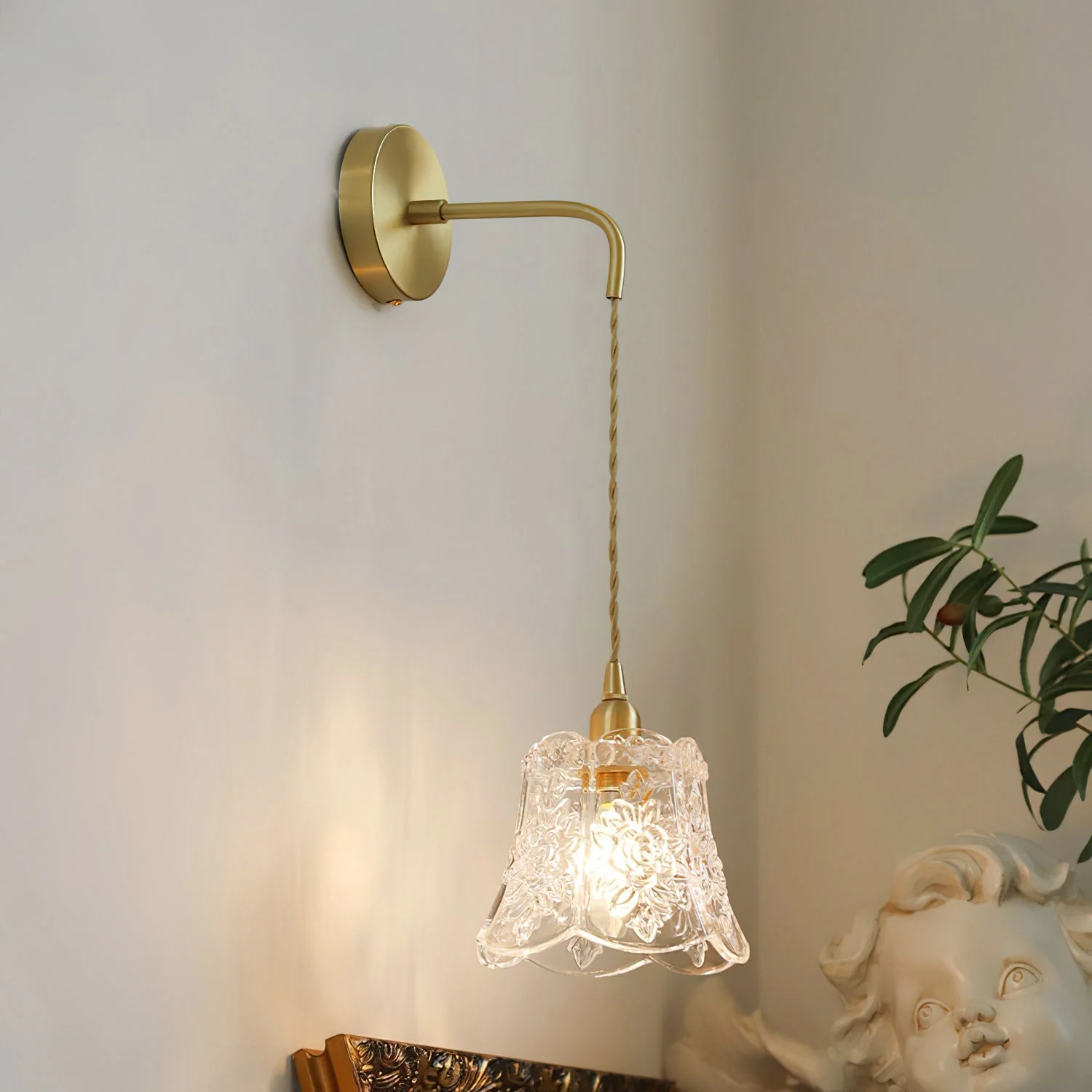 Modern Brass Wall Light - Image 8