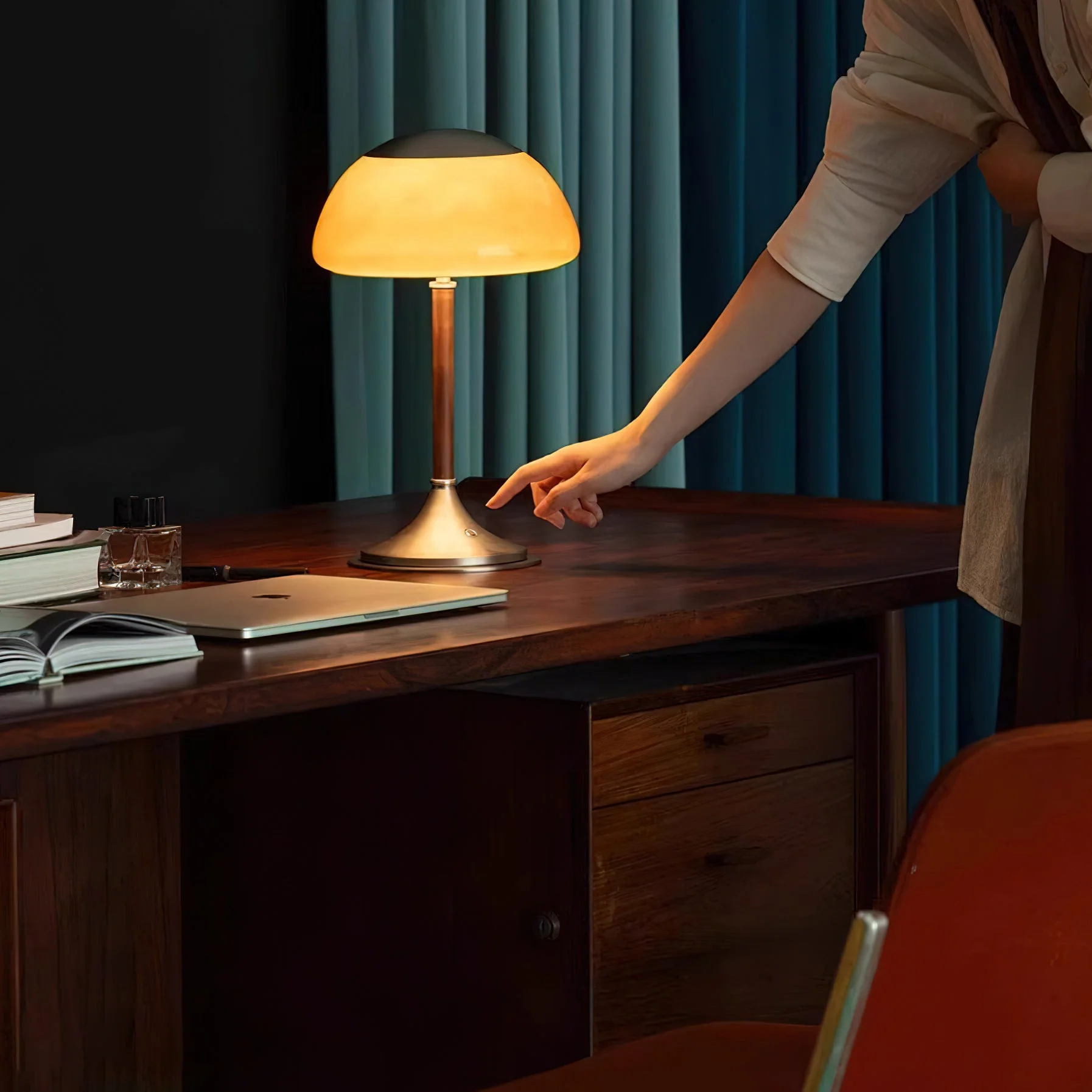 Mofu Modern Table Lamp - Image 9