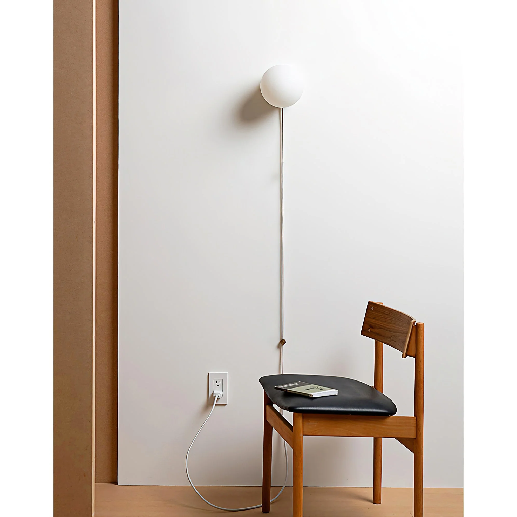 Moorsa Modern Glass Wall Light - Image 10