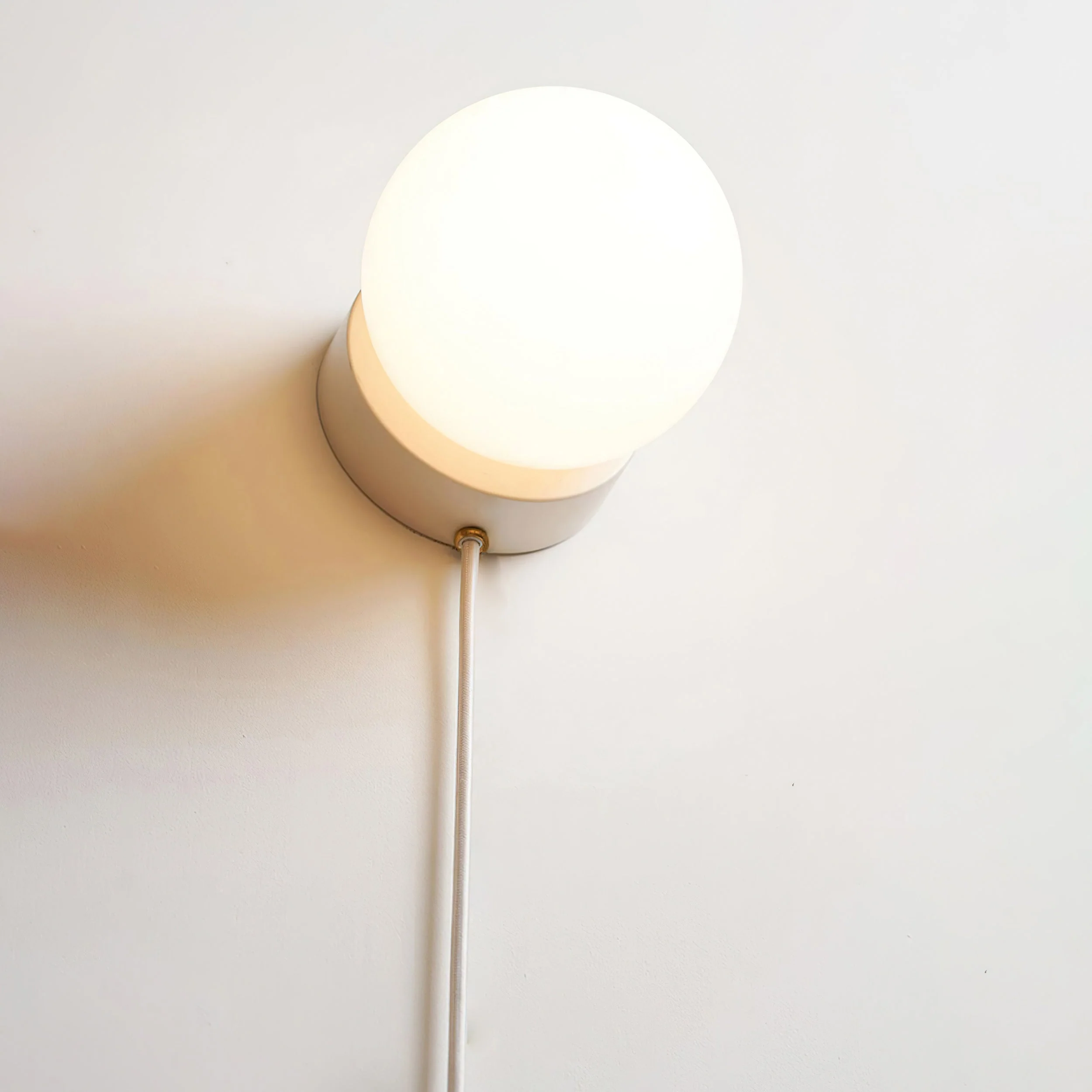 Moorsa Modern Glass Wall Light - Image 12