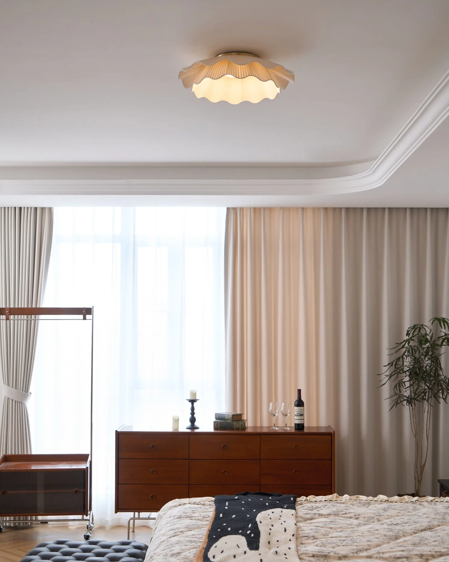 Mylirira Premium Elegance Wave Brass Fabric Ceiling Lamp - Image 9