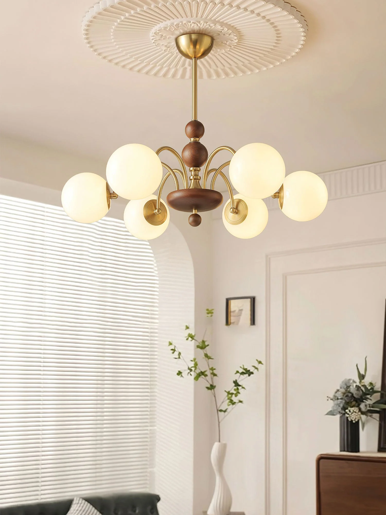 Naomi Luxury Chandelier - Image 10