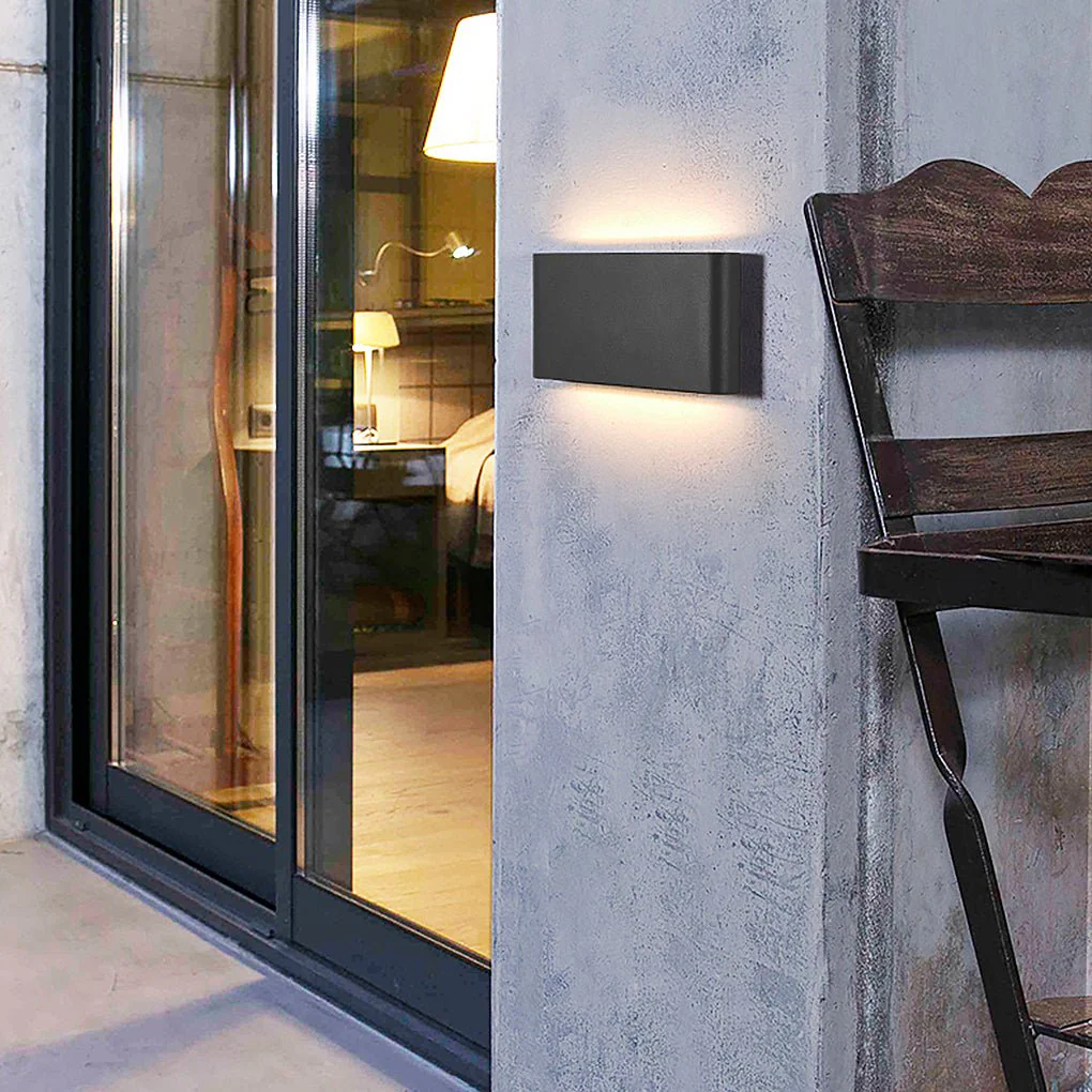 Nolle Modern Low Profile Porch LED Glass Outdoor Wall Light - Image 7