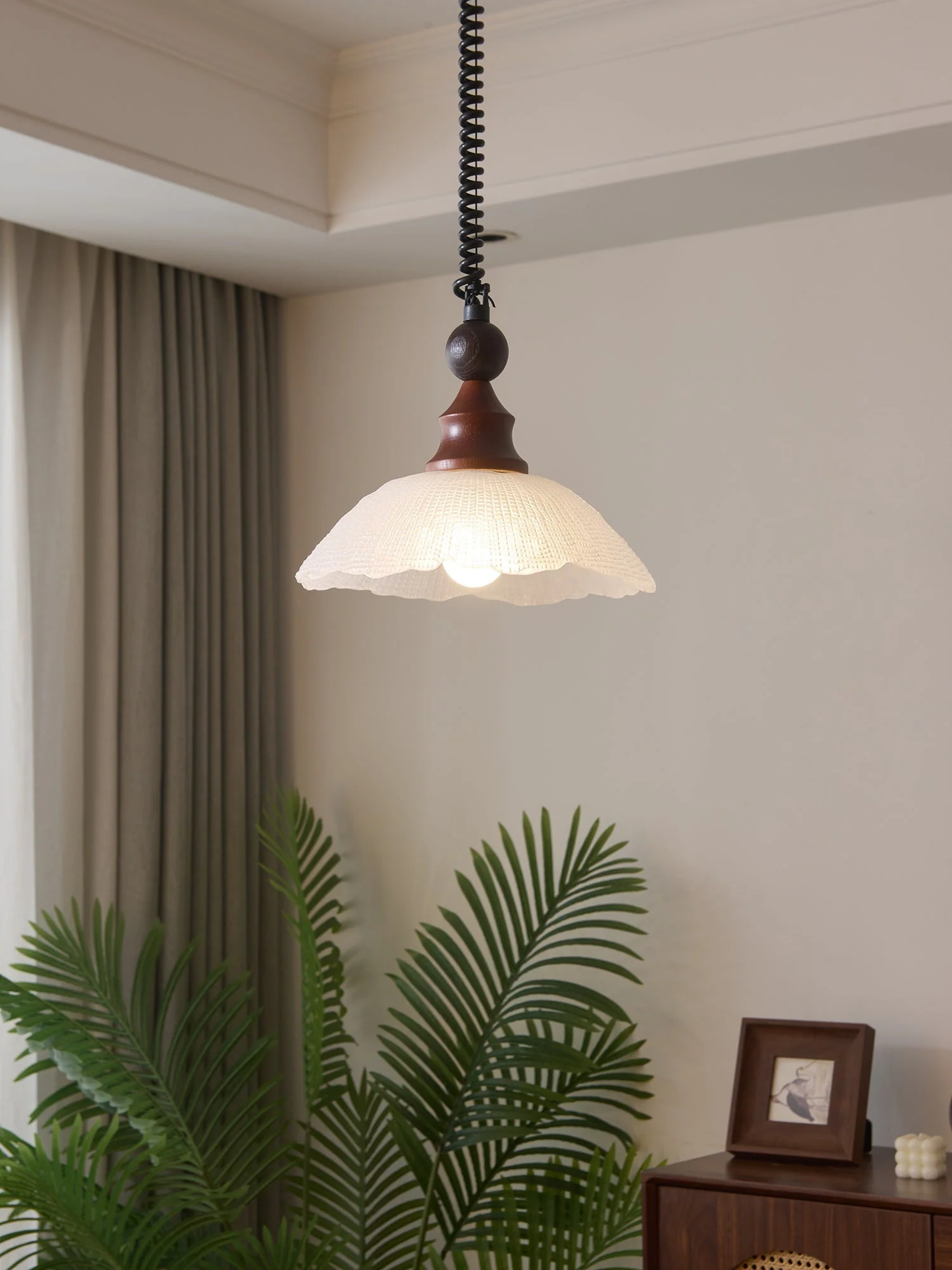 Nydoreth Elegance Vintage Art Wood Pendant Lamp - Image 15