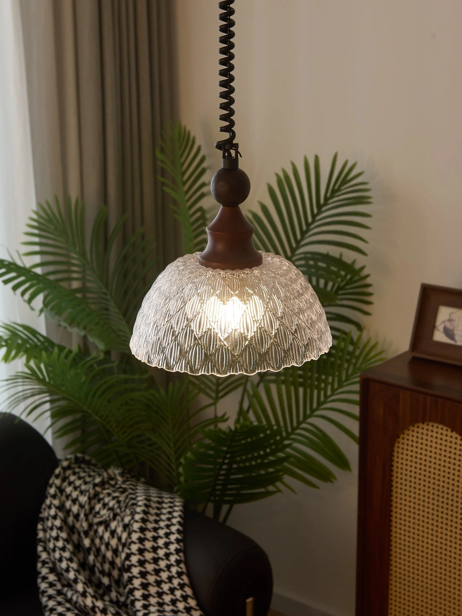 Nydoreth Elegance Vintage Art Wood Pendant Lamp - Image 25