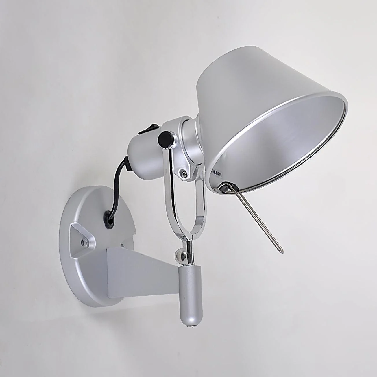 Nyliraris Unique Vintage Industrial Wall Lamp - Image 20