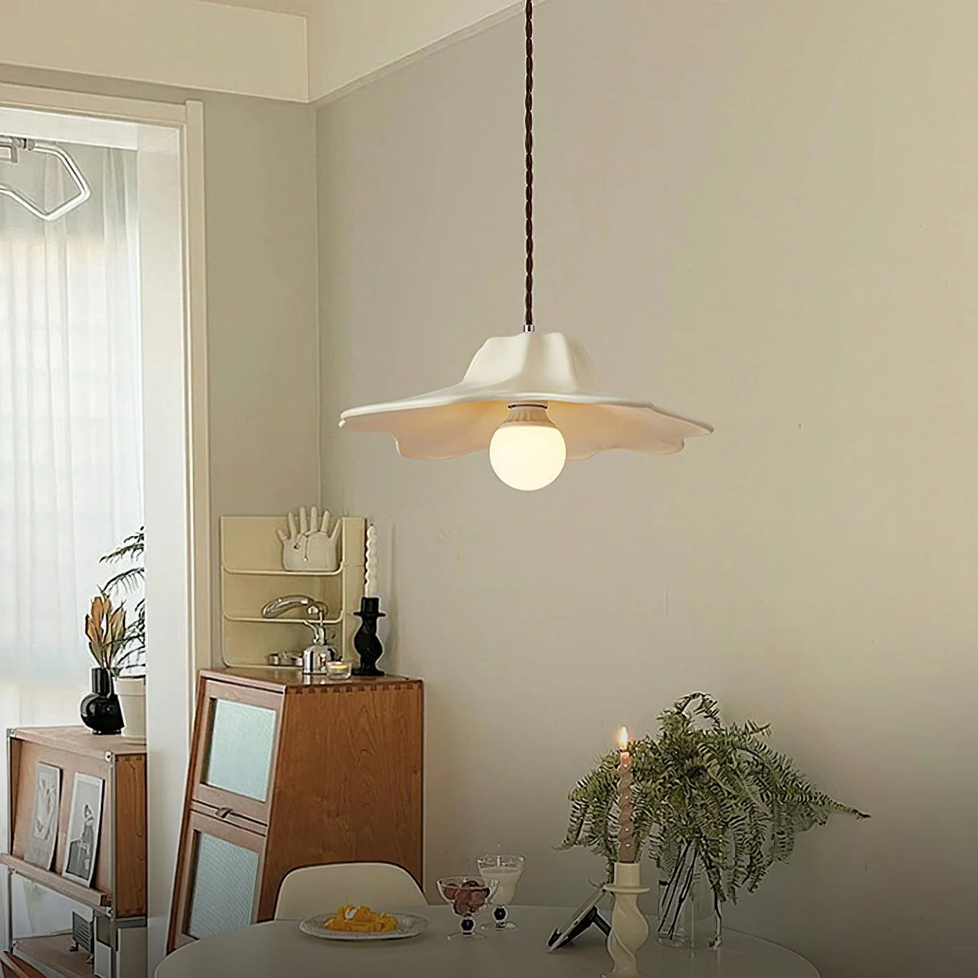 Nyrosis Resin Cozy Pendant Lamp - Image 10