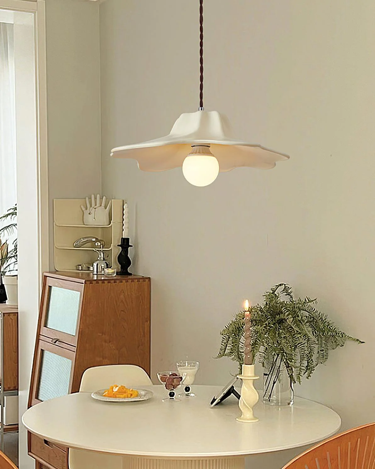 Nyrosis Resin Cozy Pendant Lamp - Image 11