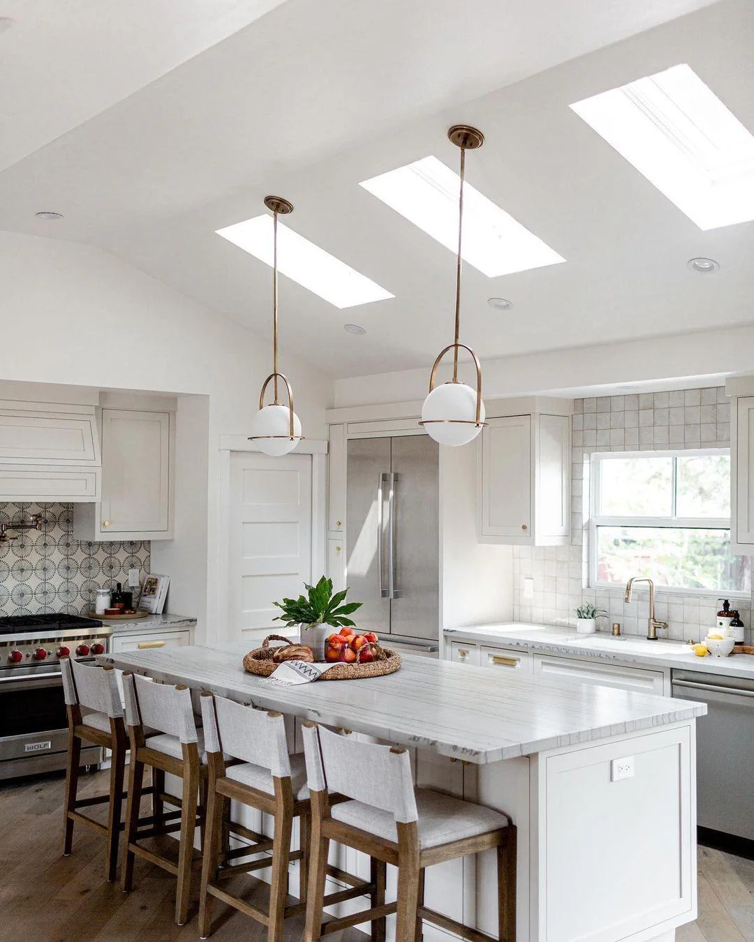 Obsidian Modern Glass Pendant Light - Image 27