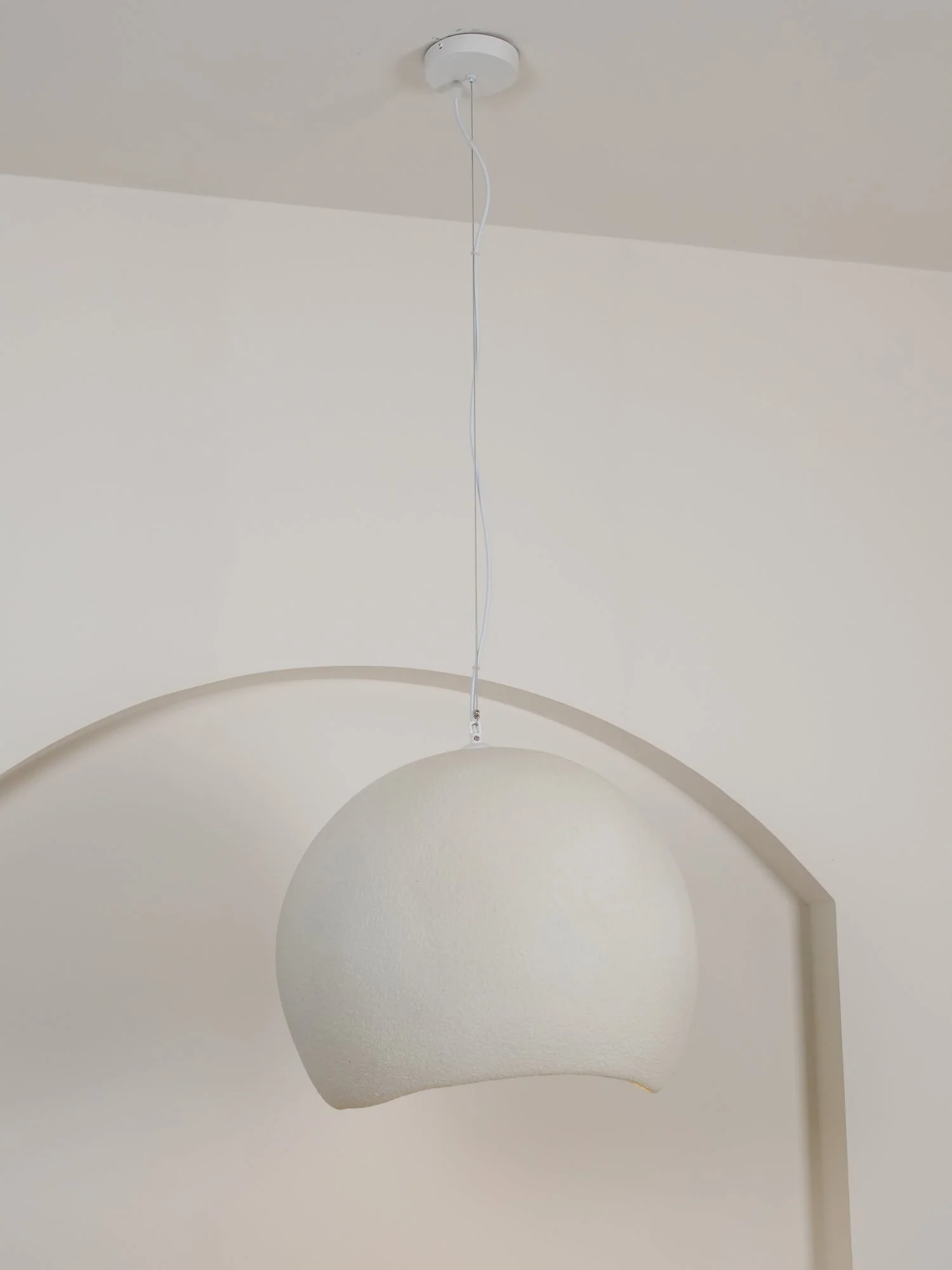 Ocara Modern Minimalist Resin Pendant Light - Image 8