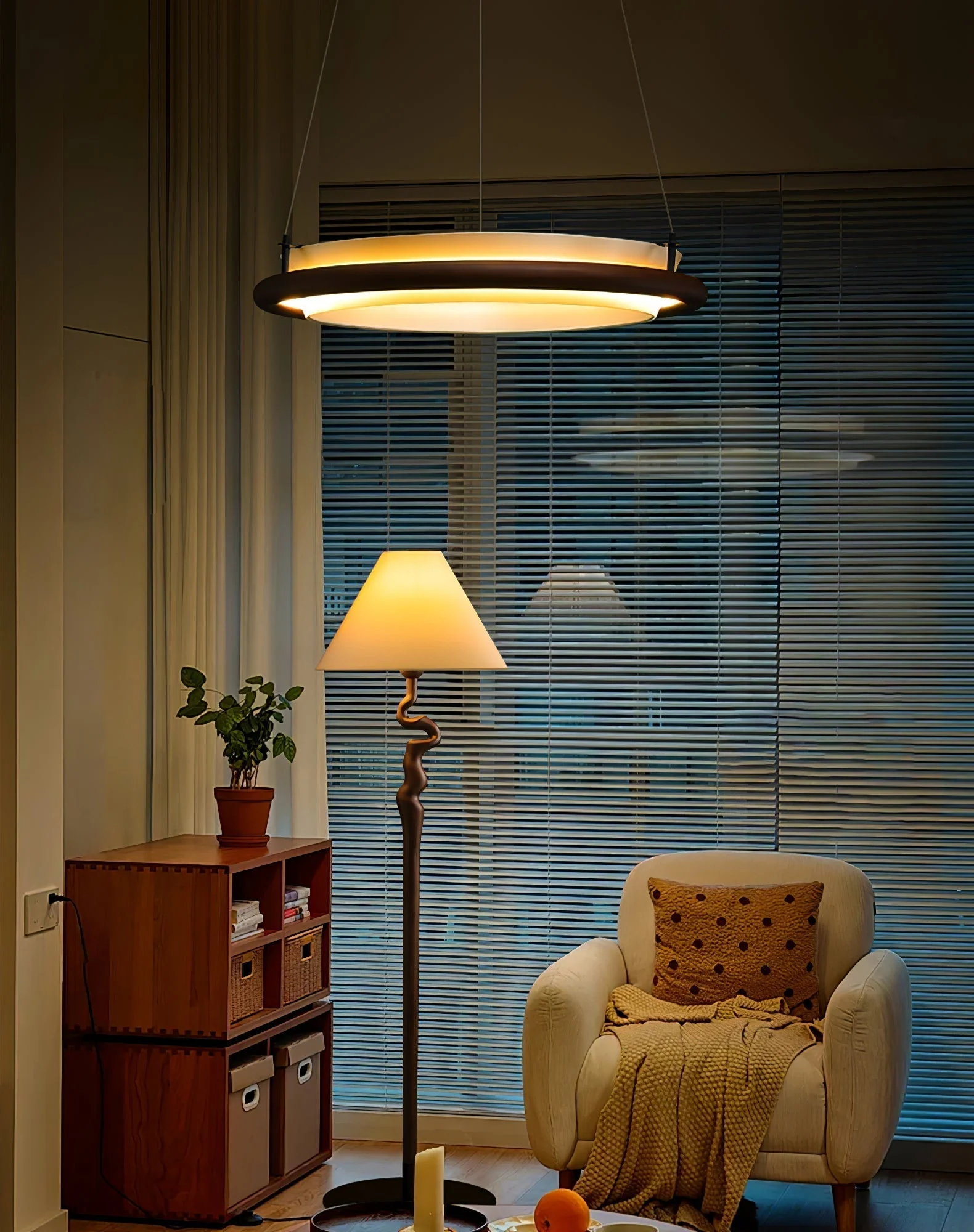Olvelila Circular Pendant Light - Image 12