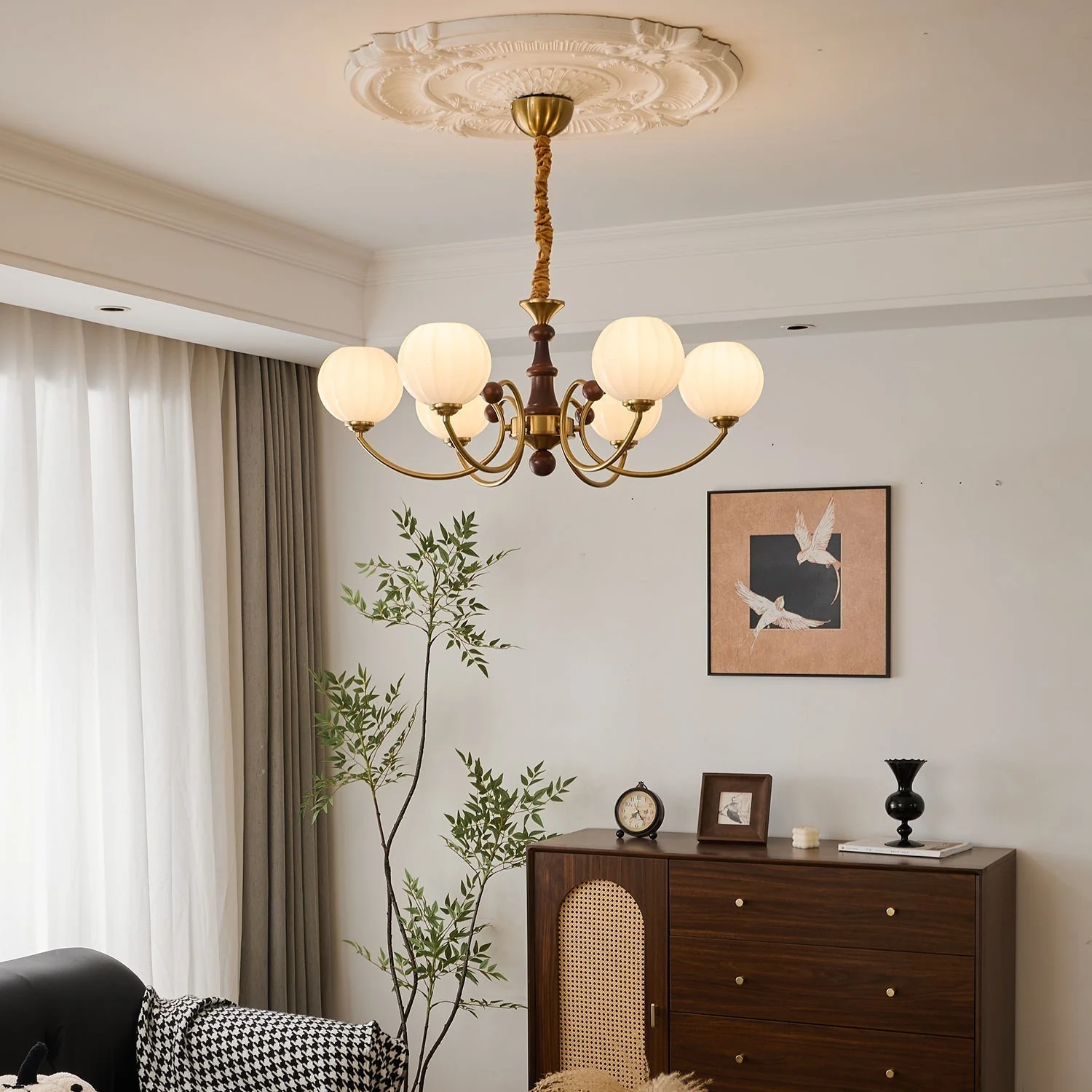 Omirara Traditional Elegance Vintage Wood Chandelier - Image 10