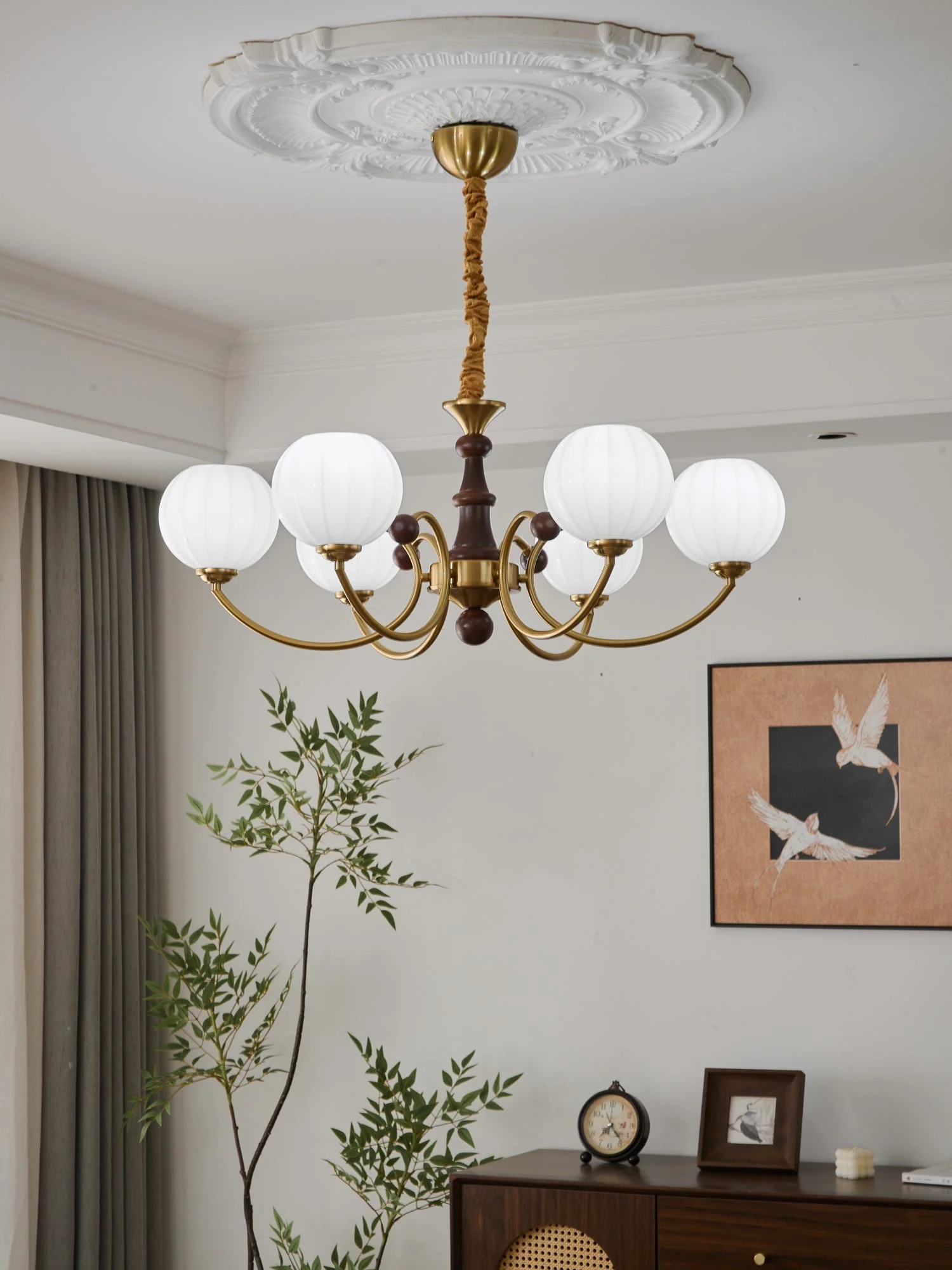Omirara Traditional Elegance Vintage Wood Chandelier - Image 19