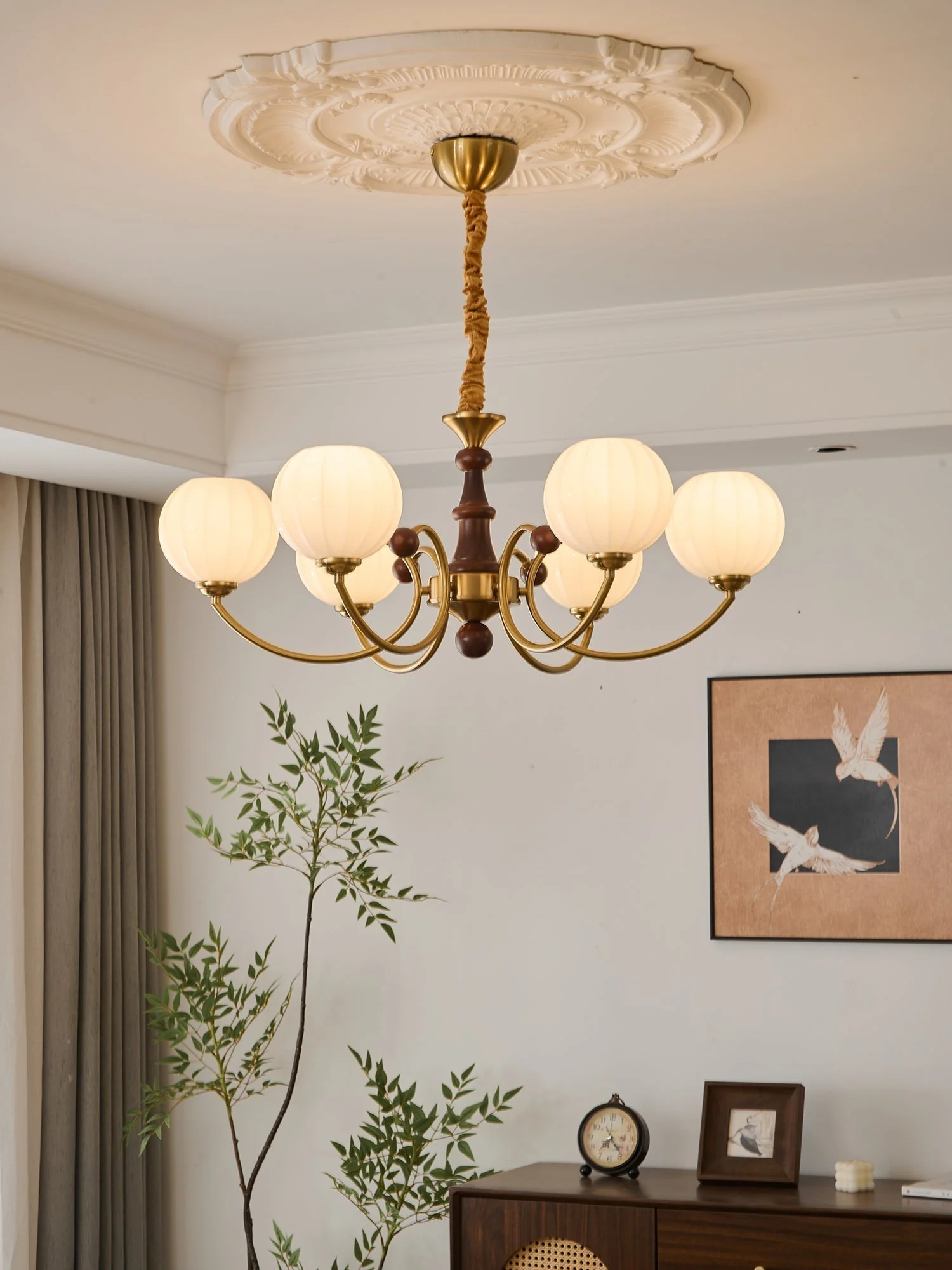 Omirara Traditional Elegance Vintage Wood Chandelier - Image 20