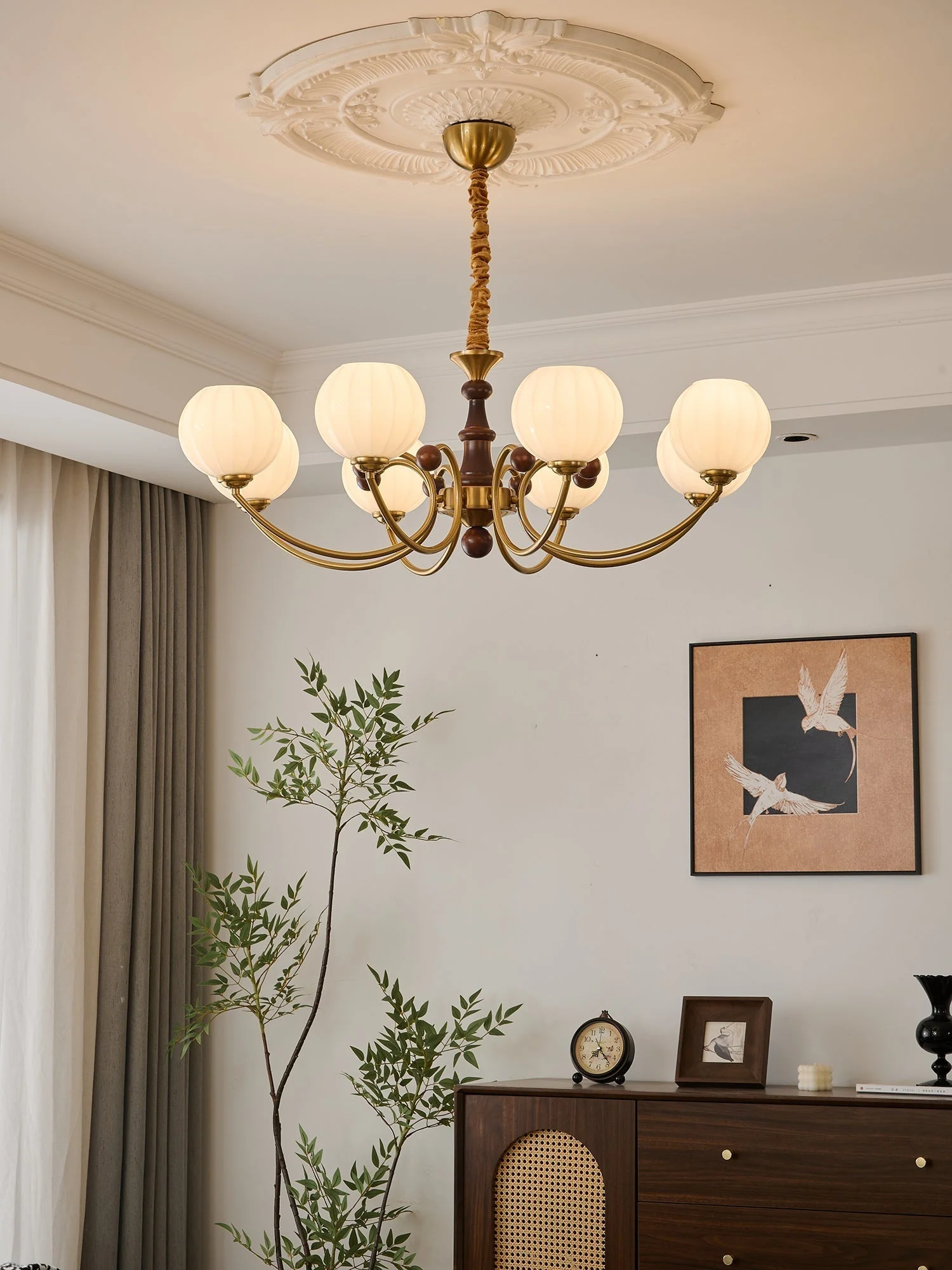 Omirara Traditional Elegance Vintage Wood Chandelier - Image 35