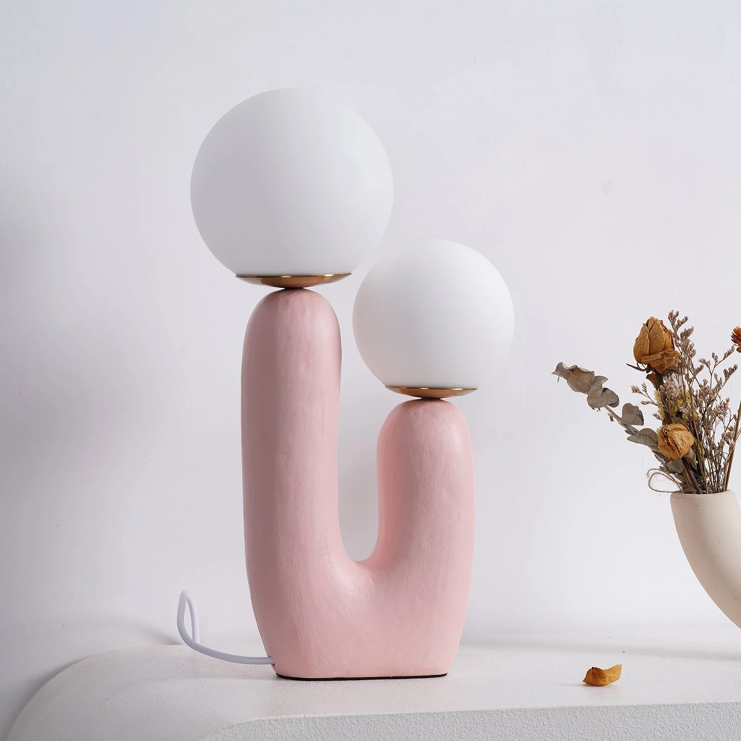 Oo Modern Table Lamp - Image 7