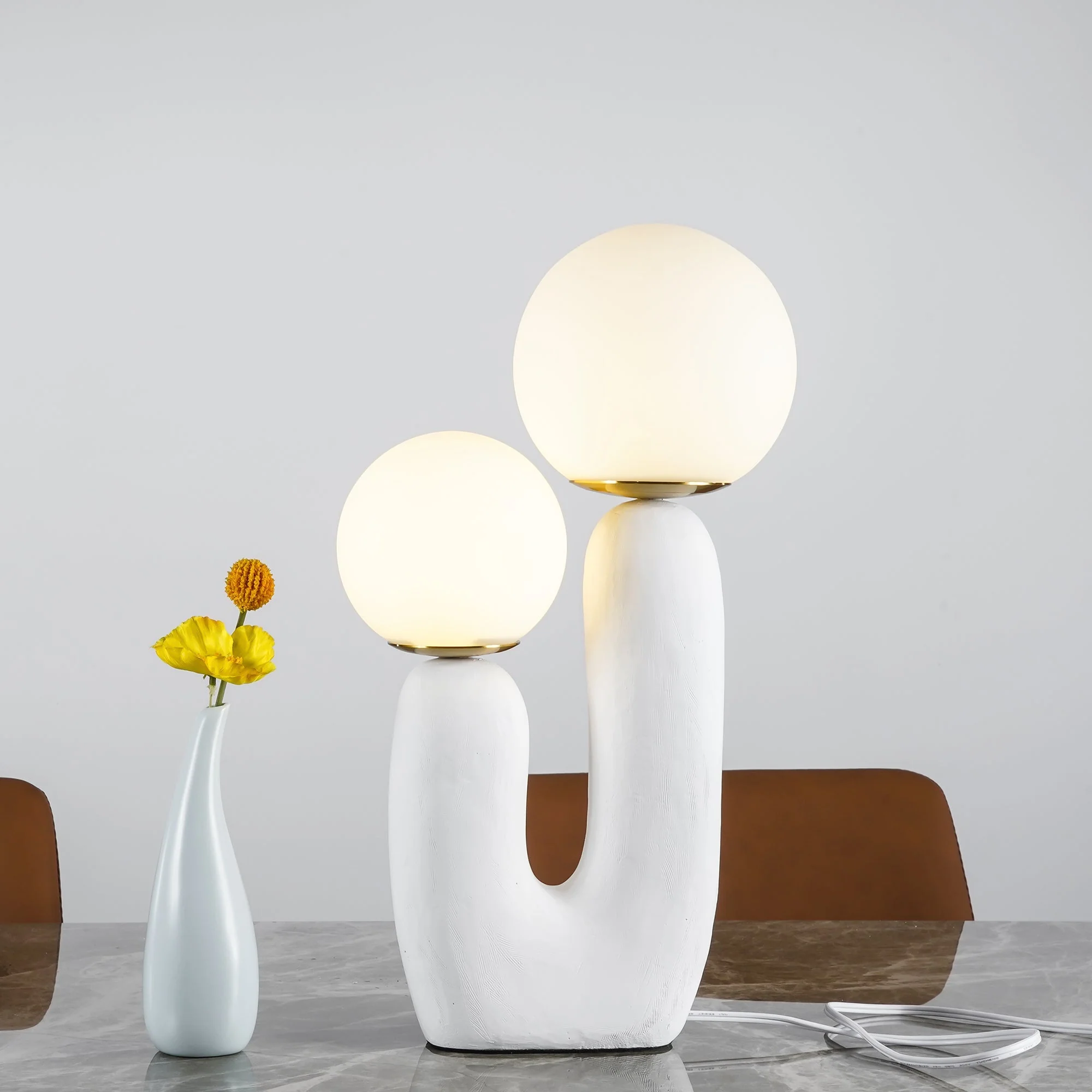 Oo Modern Table Lamp - Image 8