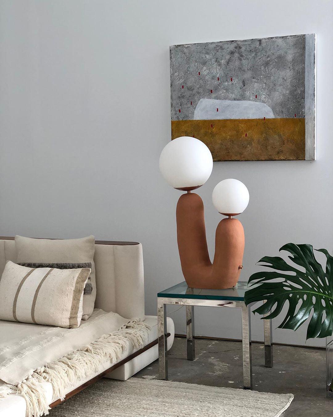 Oo Modern Resin Table Lamp - Image 16