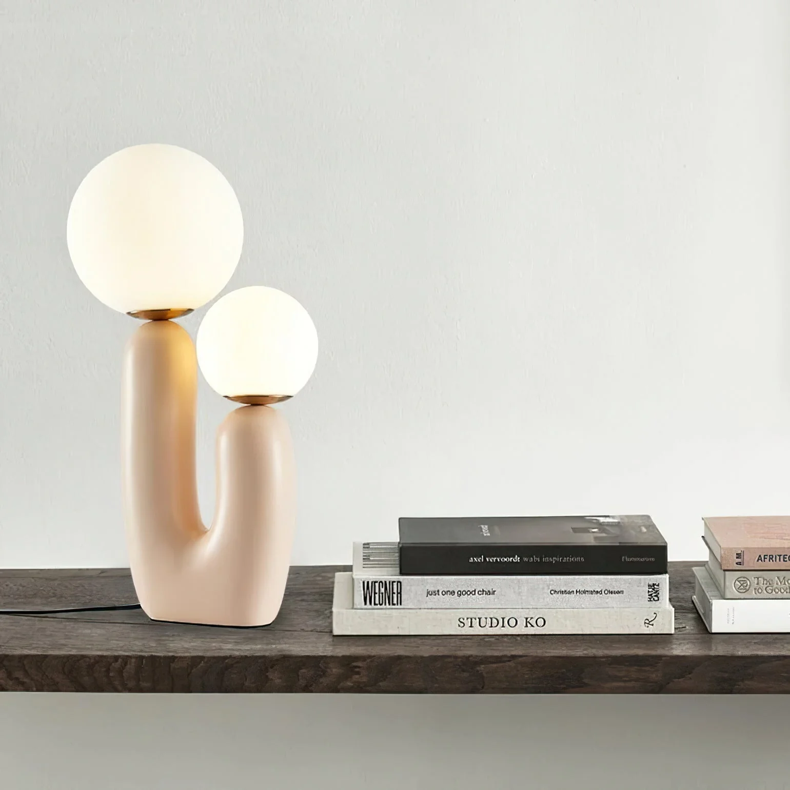 Oo Modern Resin Table Lamp - Image 7