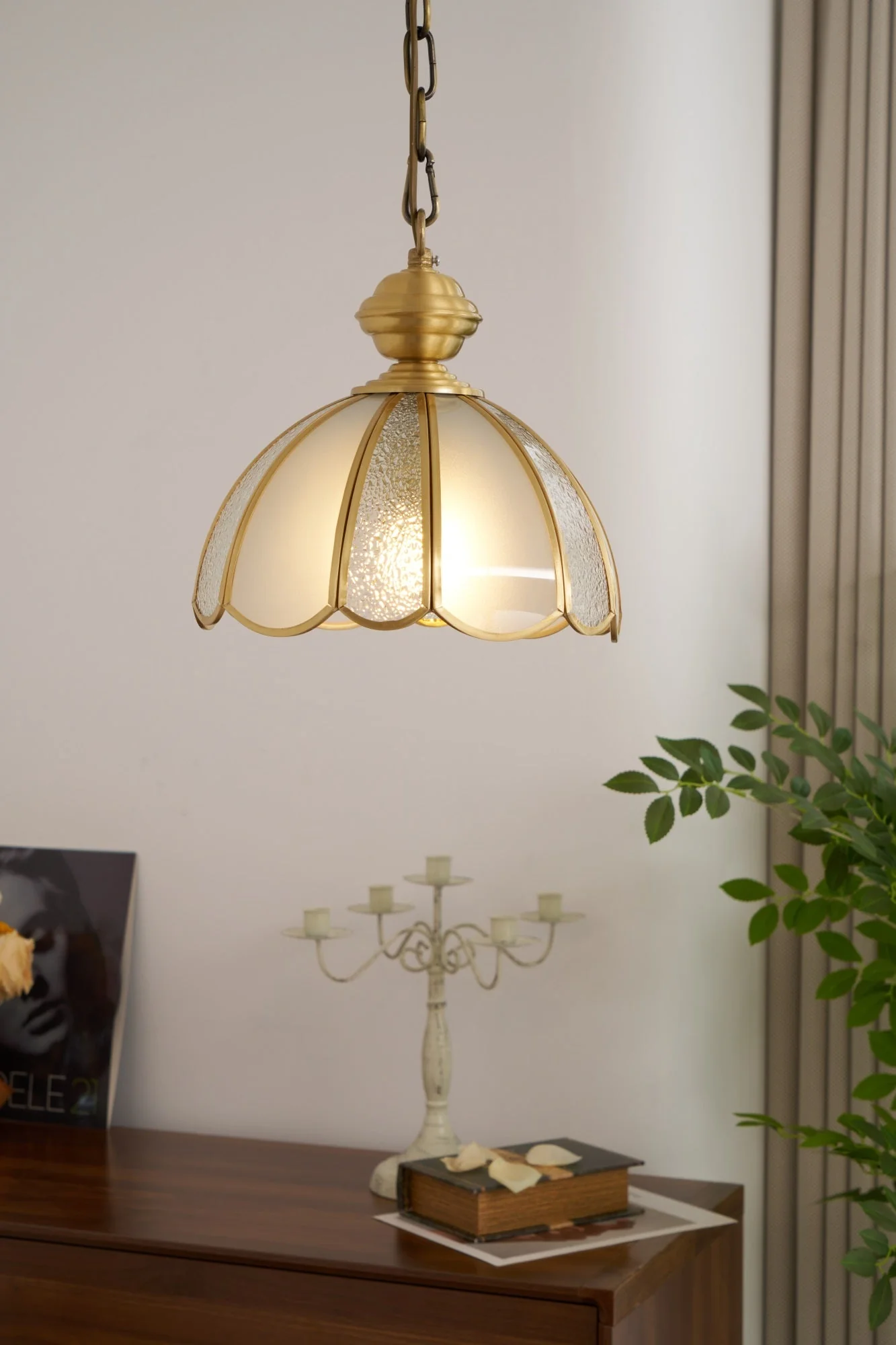 Ophaan Traditional Art Brass Glass Pendant Light - Image 14