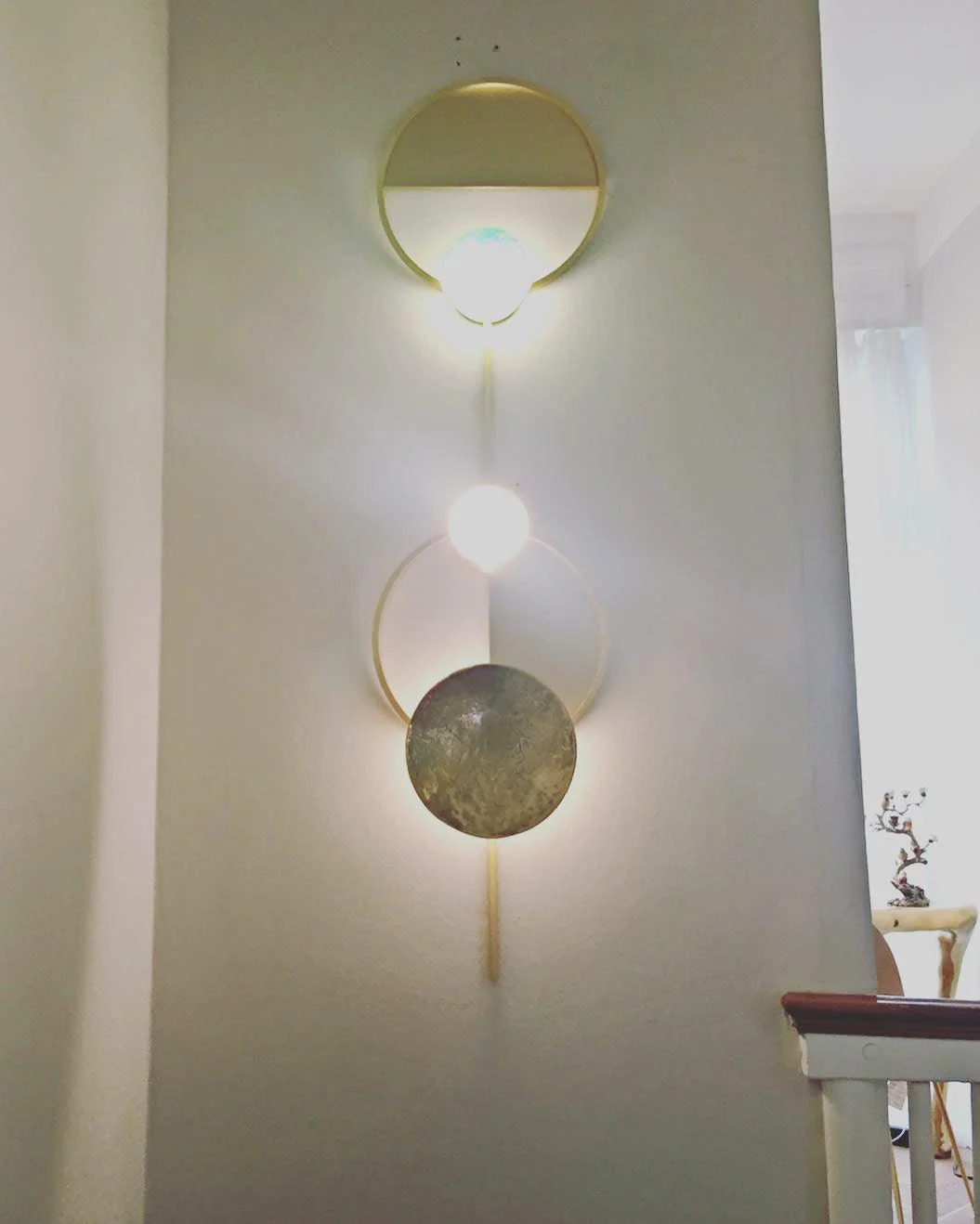 Orbiten Brass & Glass Modern Wall Lamp - Image 17
