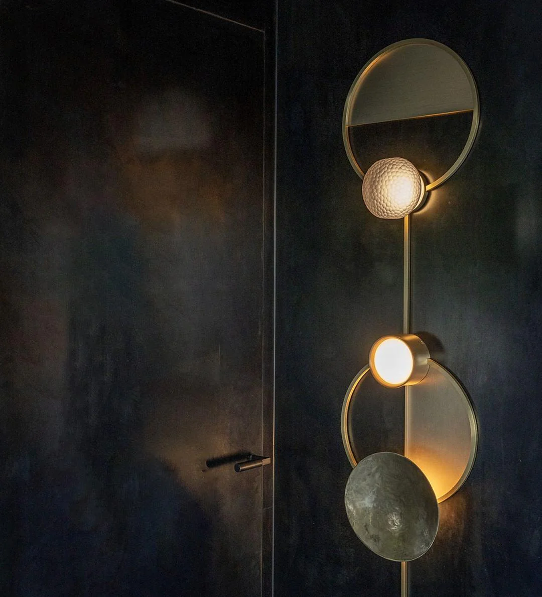 Orbiten Brass & Glass Modern Wall Lamp - Image 34