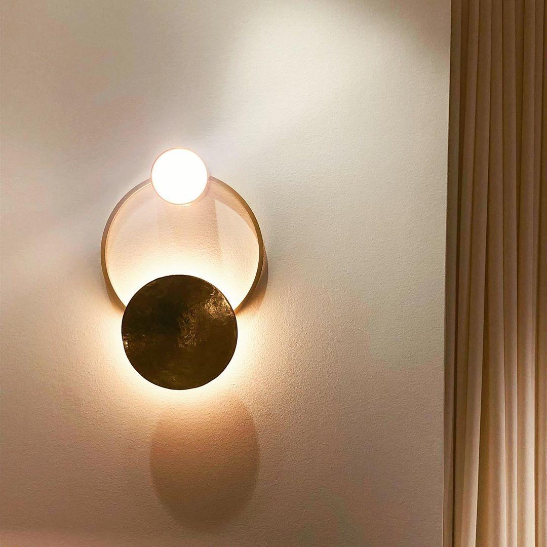 Orbiten Brass & Glass Modern Wall Lamp - Image 8