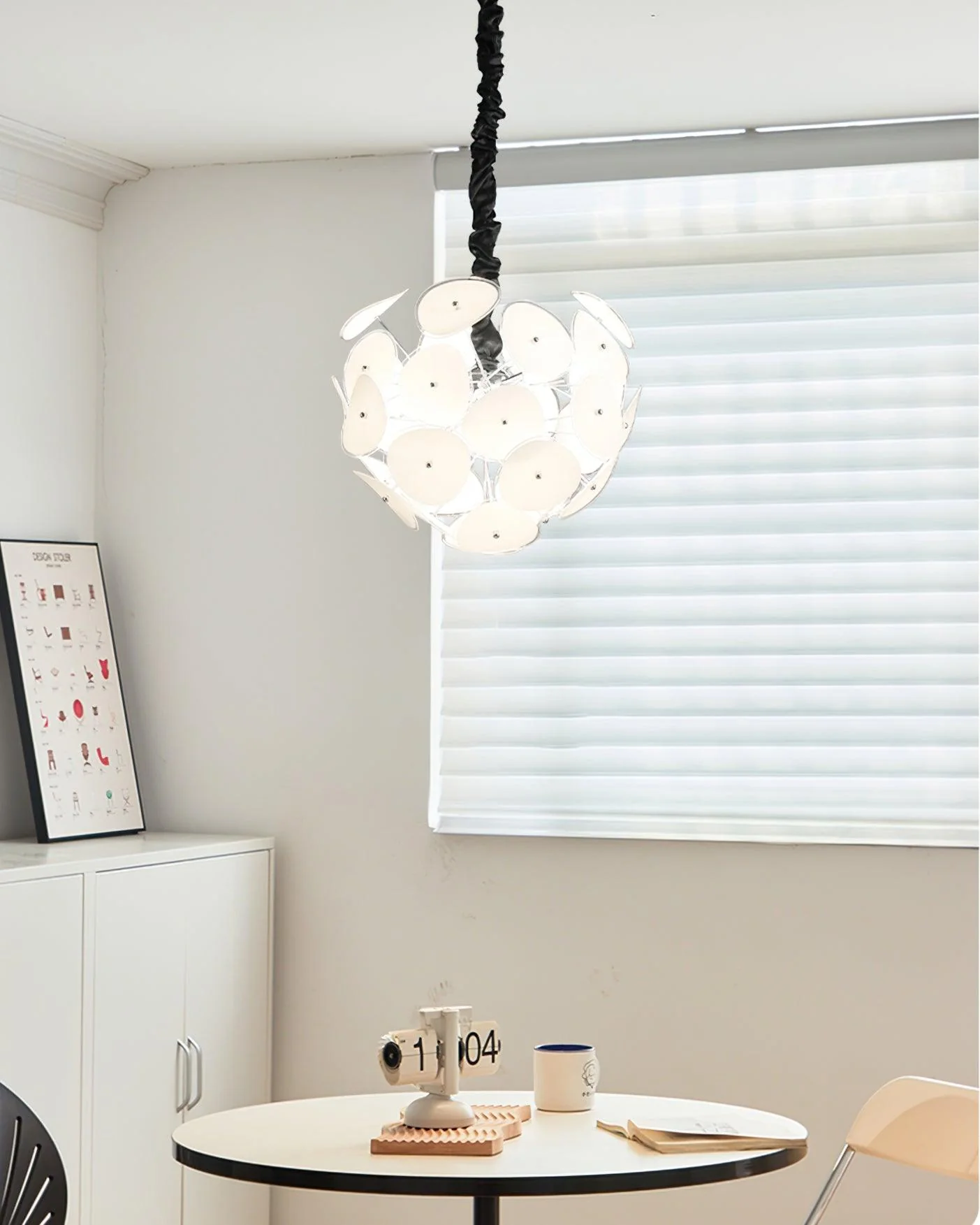 Orcariol Futuristic Glass Chandelier - Image 16