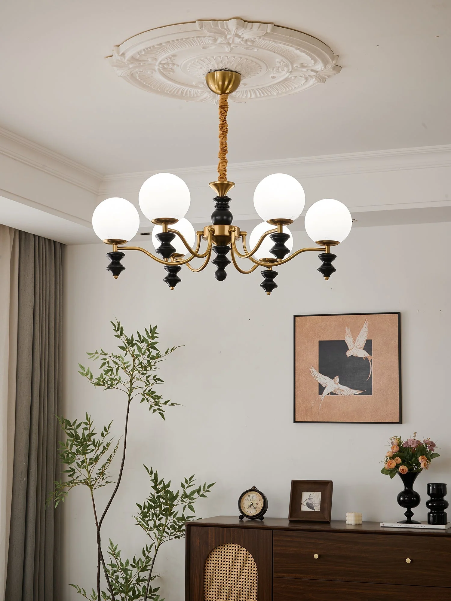 Ordore Traditional Elegance Vintage Wood Chandelier - Image 14