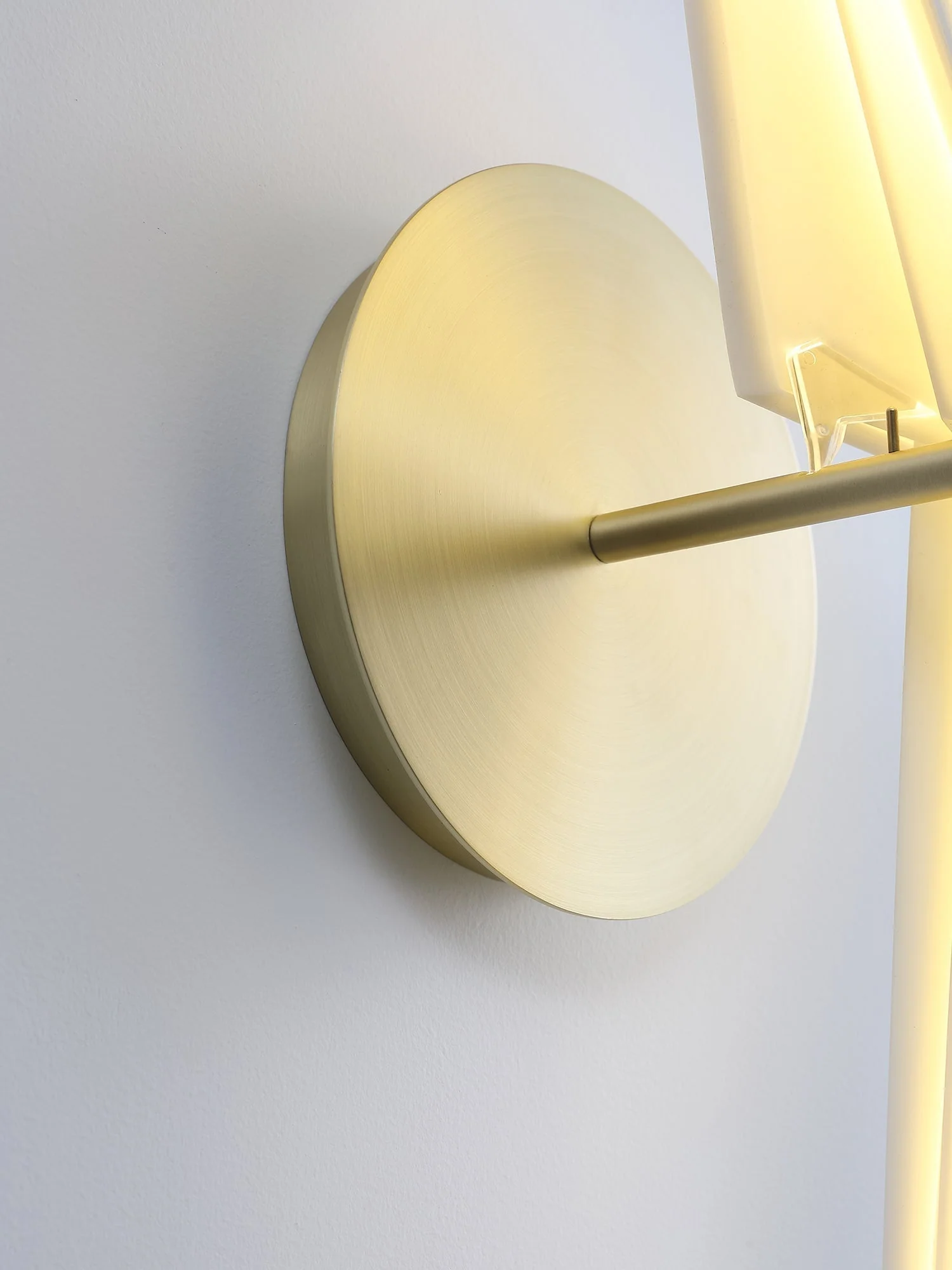 Oriel Premium Nordic Serenity Wall Lamp - Image 24