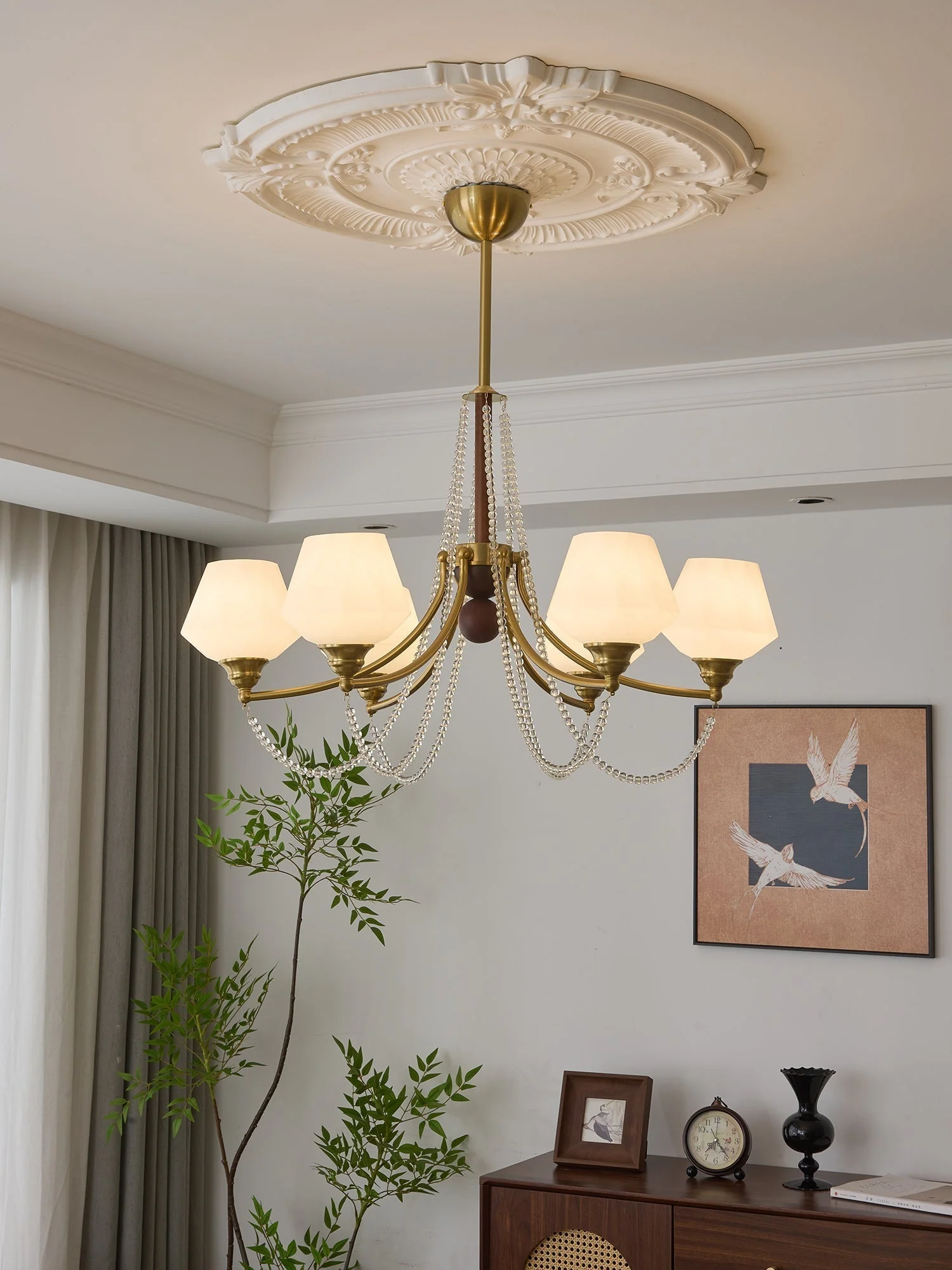 Othaus Traditional Elegance Vintage Wood Chandelier - Image 32