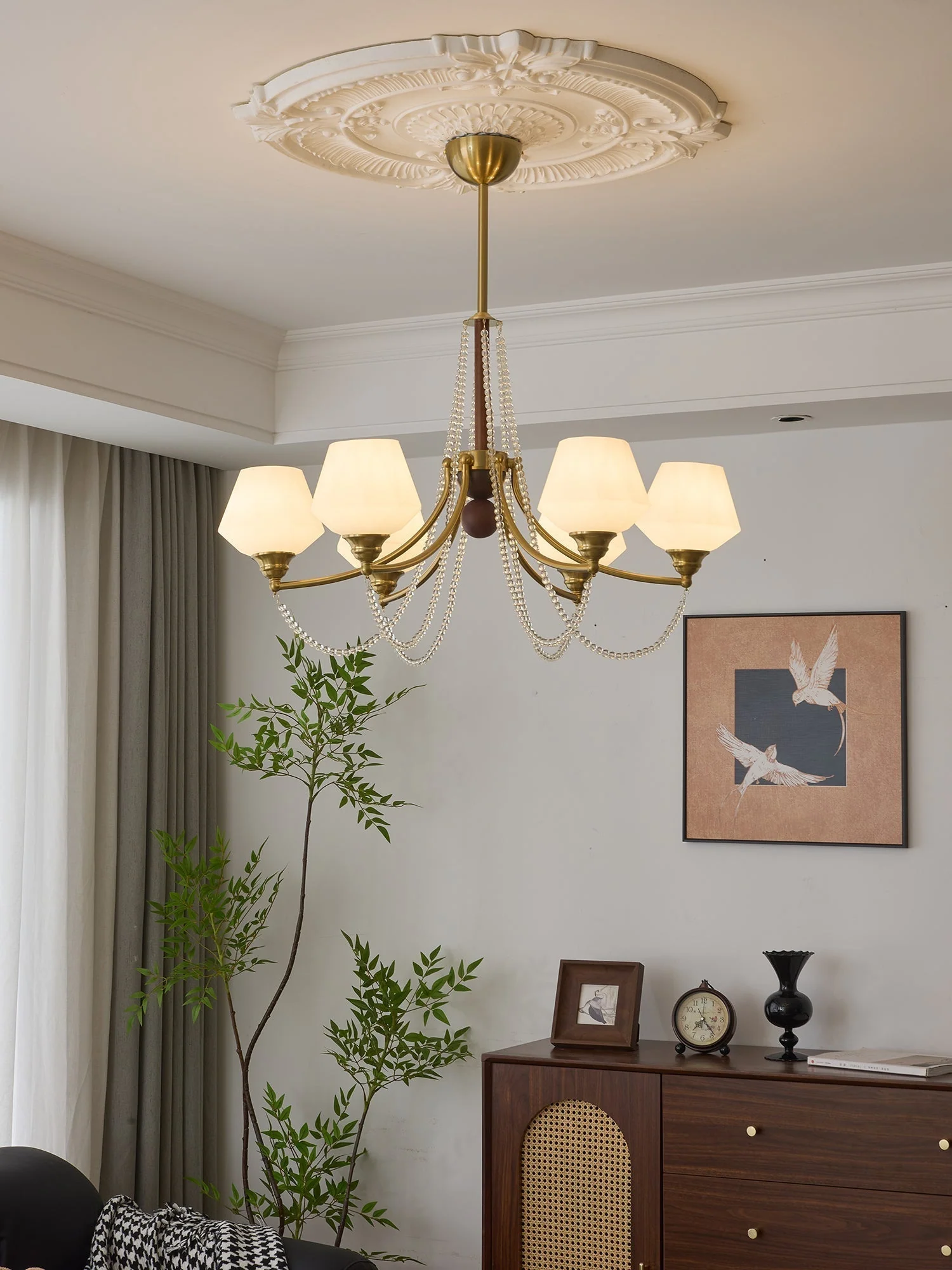 Othaus Traditional Elegance Vintage Wood Chandelier - Image 34