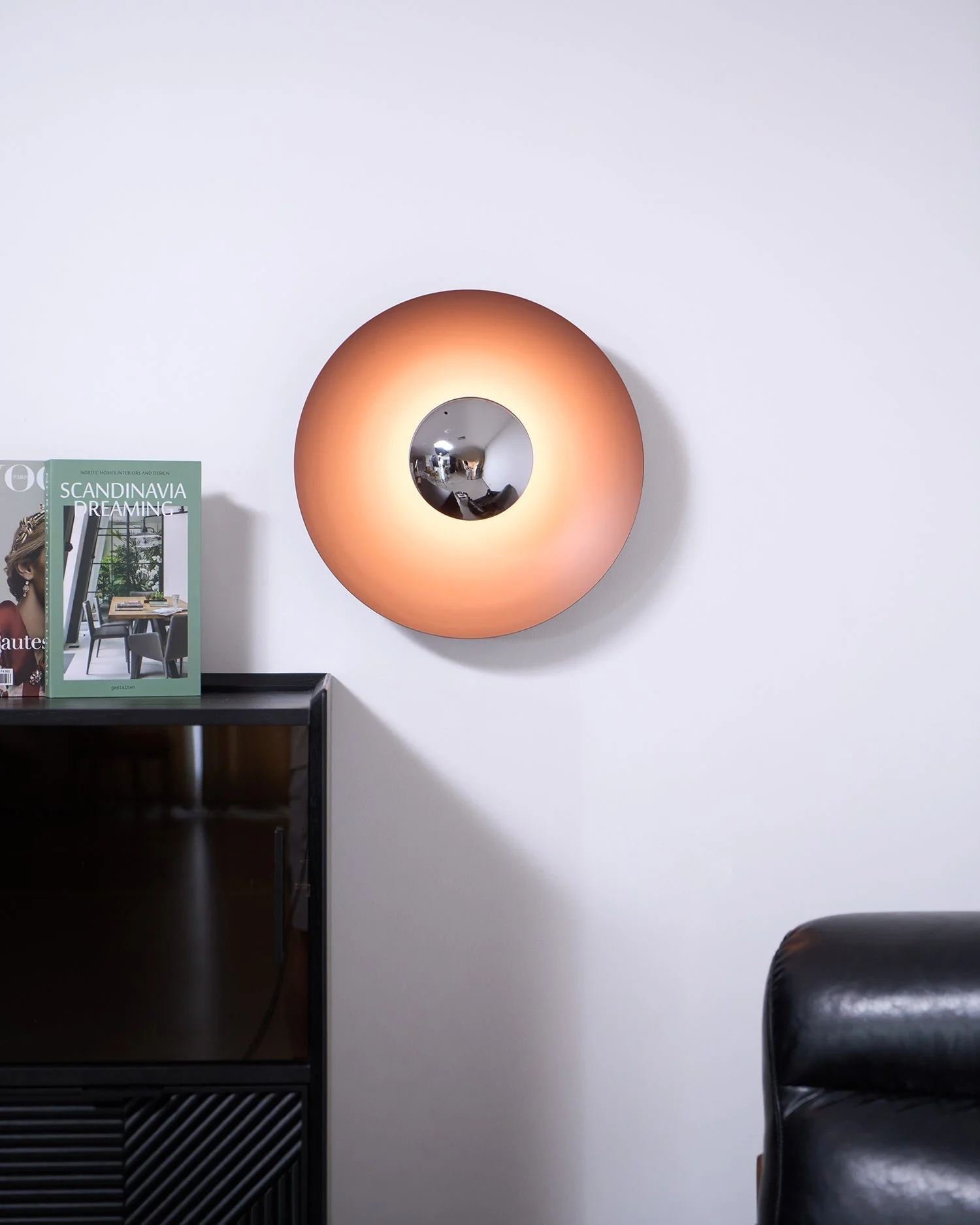 Peacemaker Elegance Simplicity Glow Wall Light - Image 69